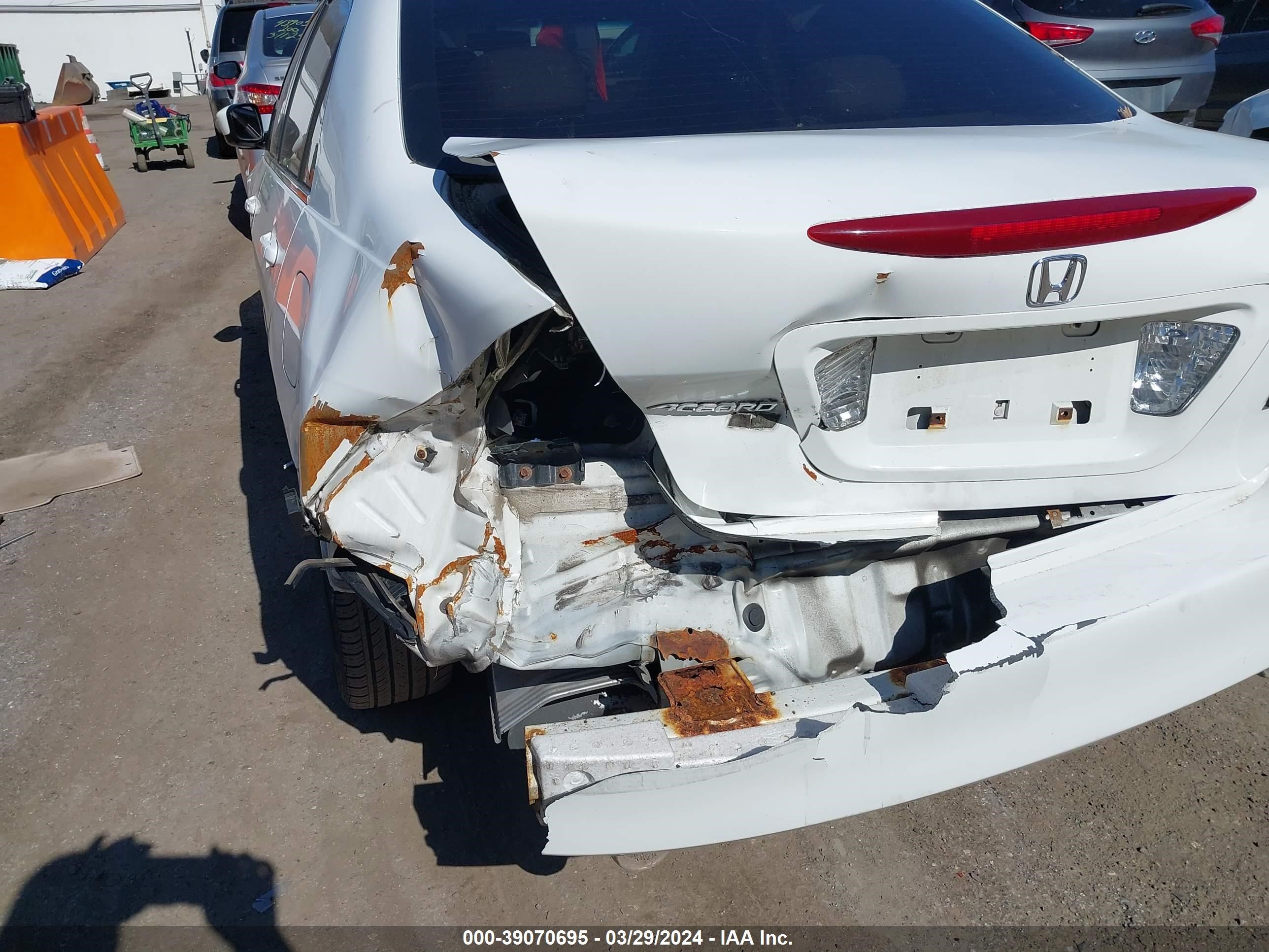 Photo 5 VIN: 1HGCM66807A054275 - HONDA ACCORD 