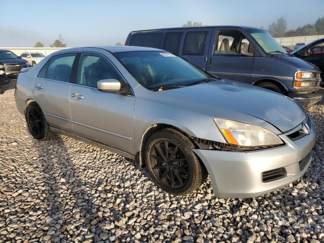 Photo 3 VIN: 1HGCM66847A057101 - HONDA ACCORD EX 