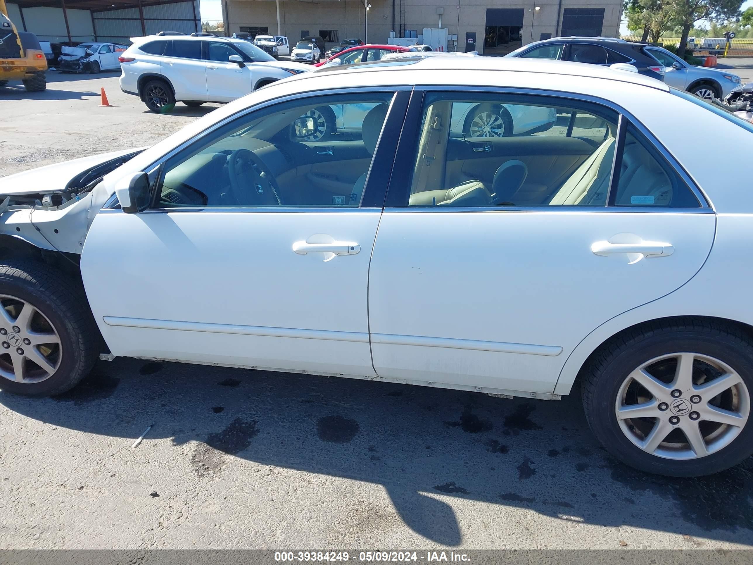 Photo 14 VIN: 1HGCM66854A038617 - HONDA ACCORD 