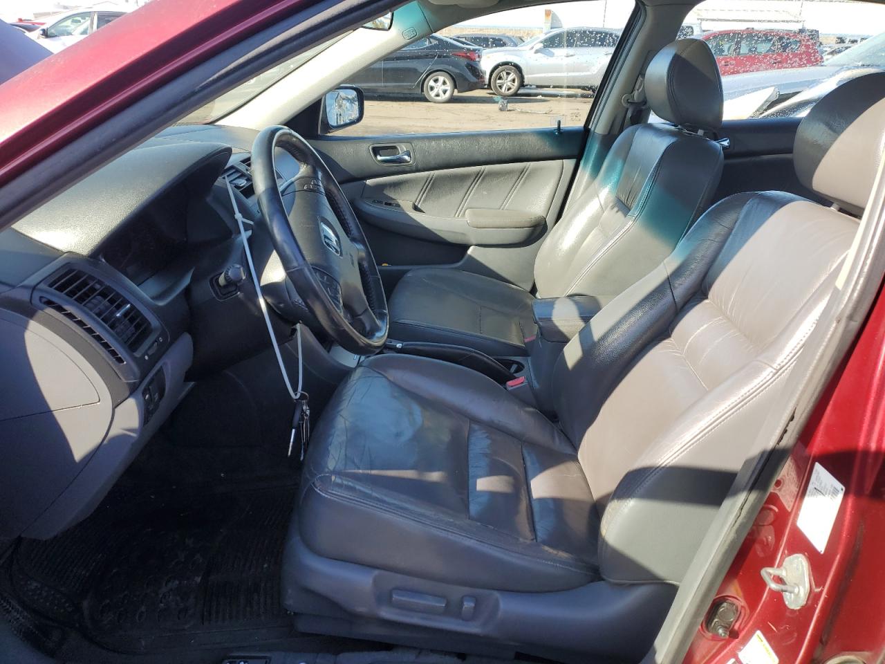 Photo 6 VIN: 1HGCM66855A074812 - HONDA ACCORD 