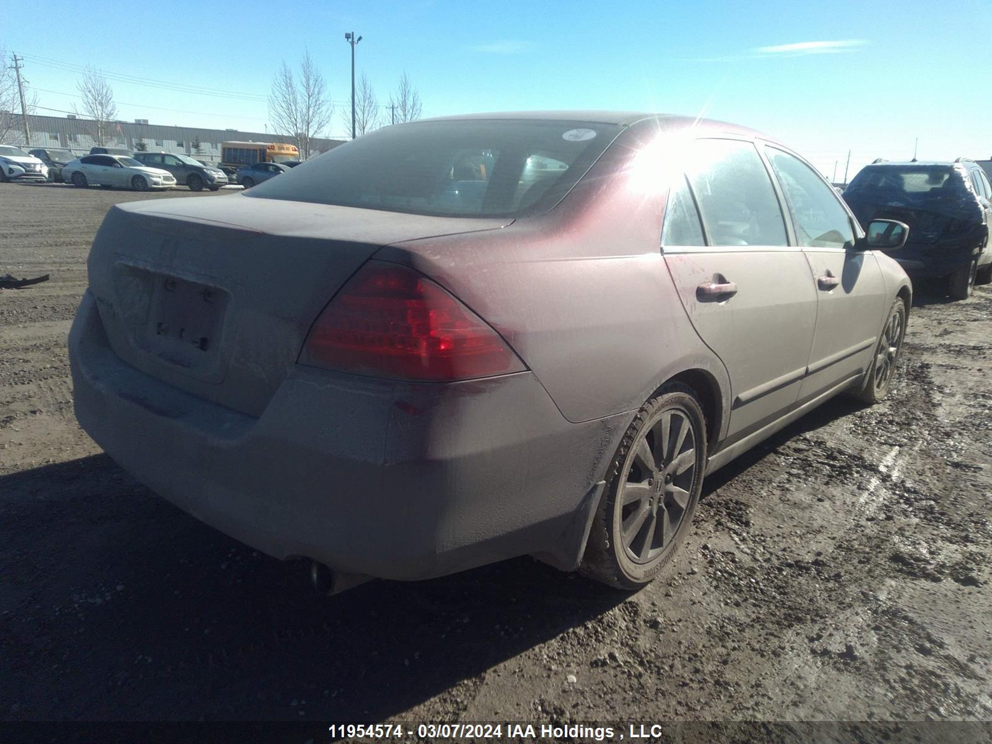 Photo 3 VIN: 1HGCM66896A803153 - HONDA ACCORD 