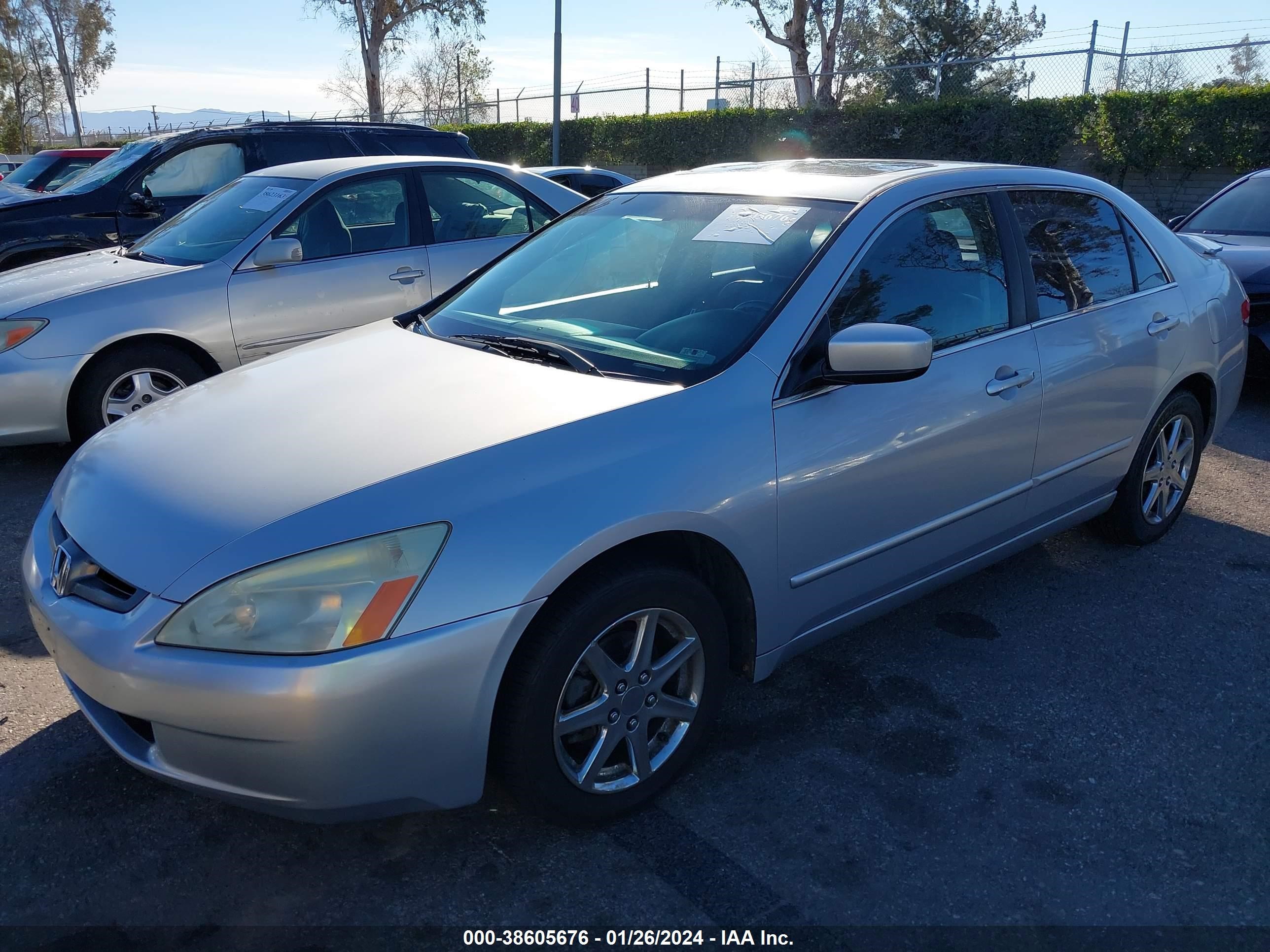 Photo 1 VIN: 1HGCM668X4A046650 - HONDA ACCORD 