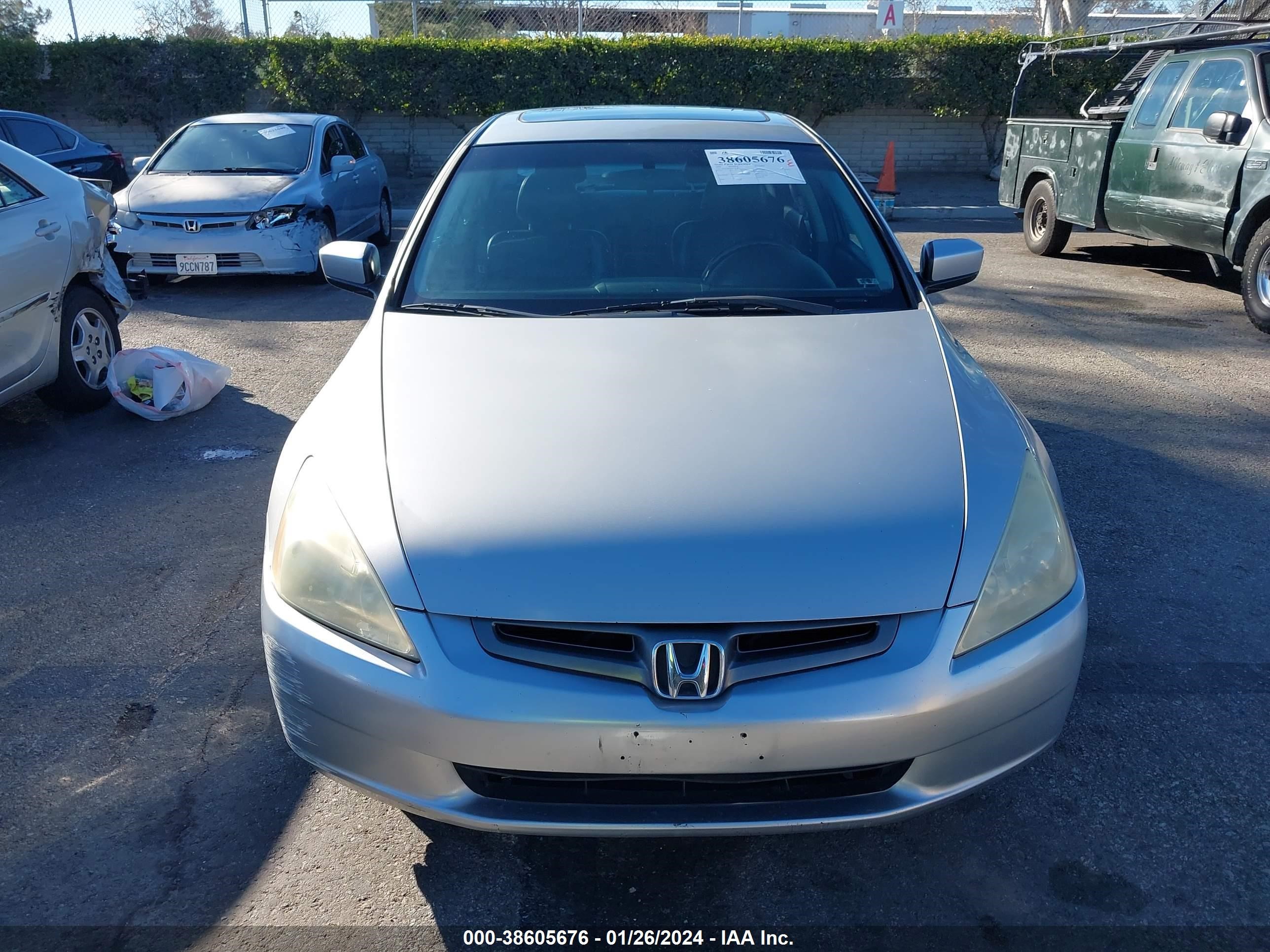 Photo 11 VIN: 1HGCM668X4A046650 - HONDA ACCORD 