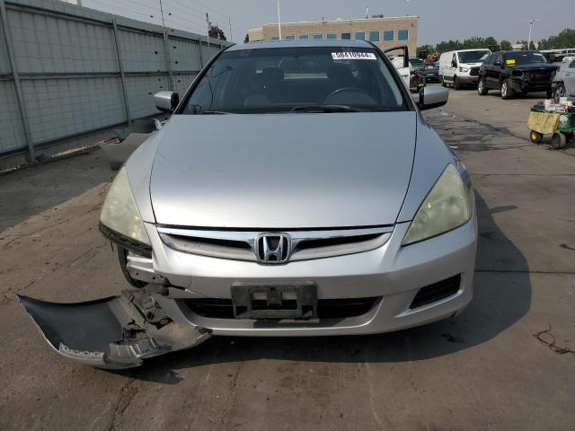 Photo 4 VIN: 1HGCM668X6A043699 - HONDA ACCORD EX 