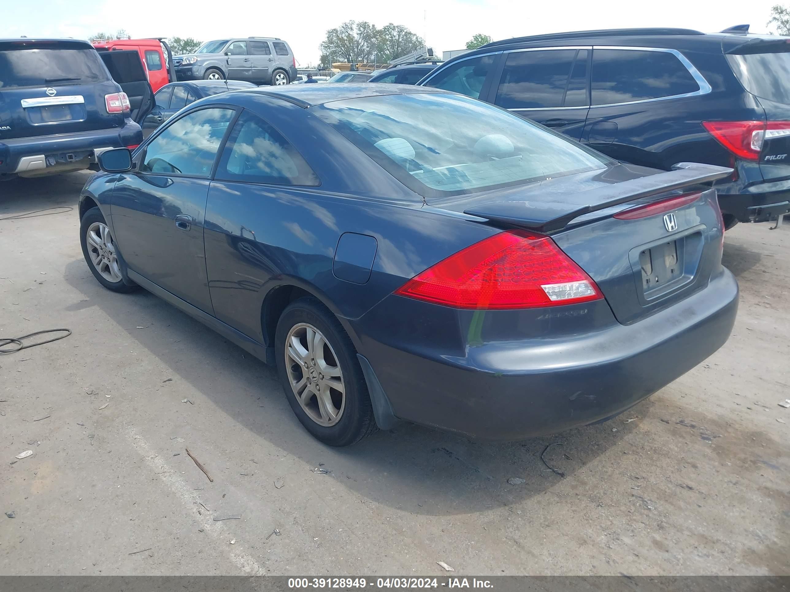 Photo 2 VIN: 1HGCM72317A013086 - HONDA ACCORD 