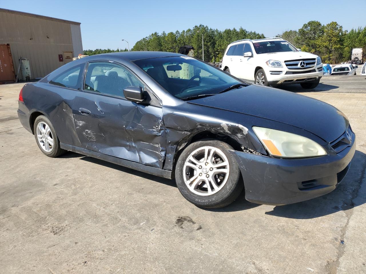 Photo 3 VIN: 1HGCM72346A015736 - HONDA ACCORD 