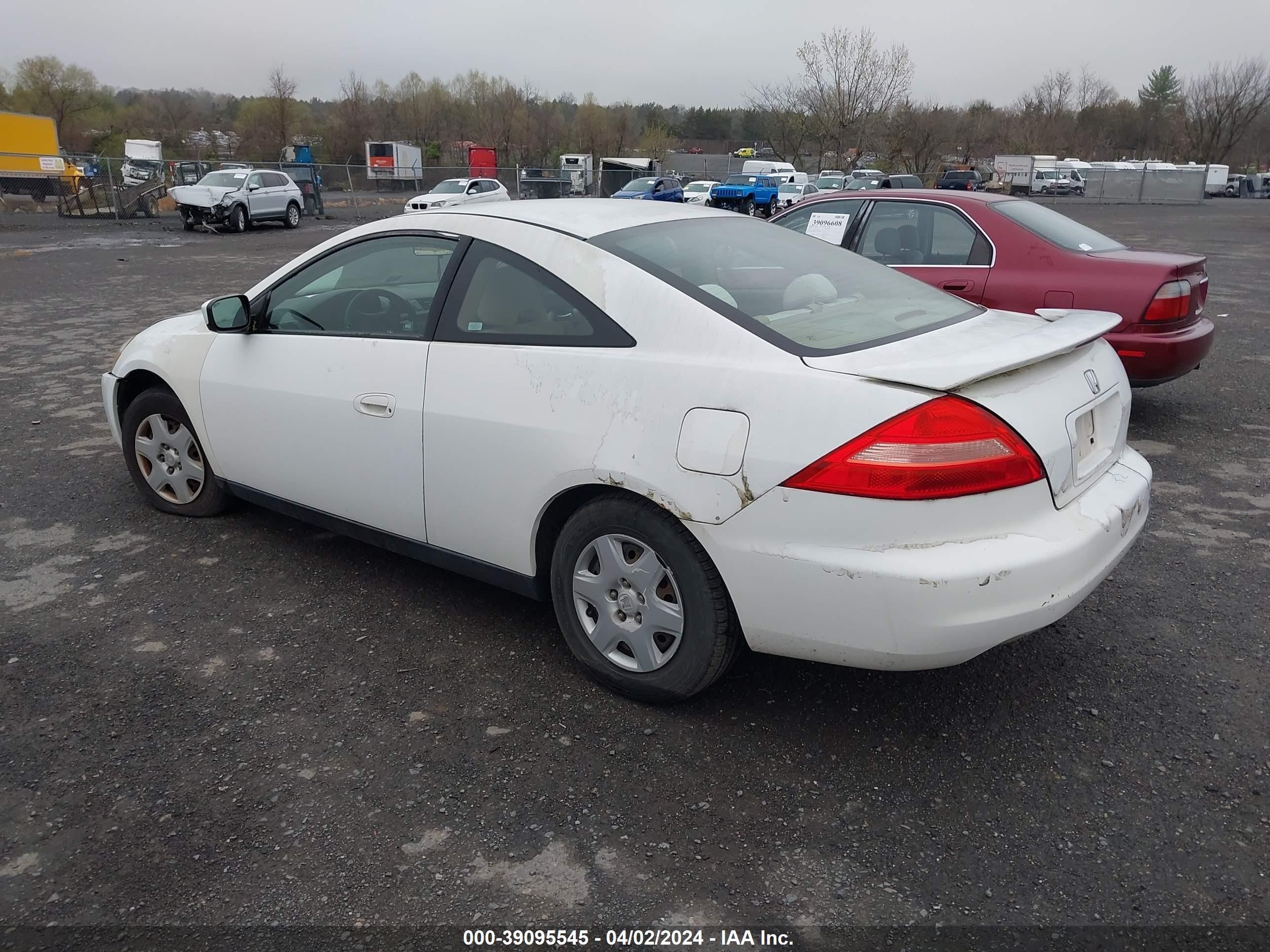 Photo 2 VIN: 1HGCM72355A010141 - HONDA ACCORD 