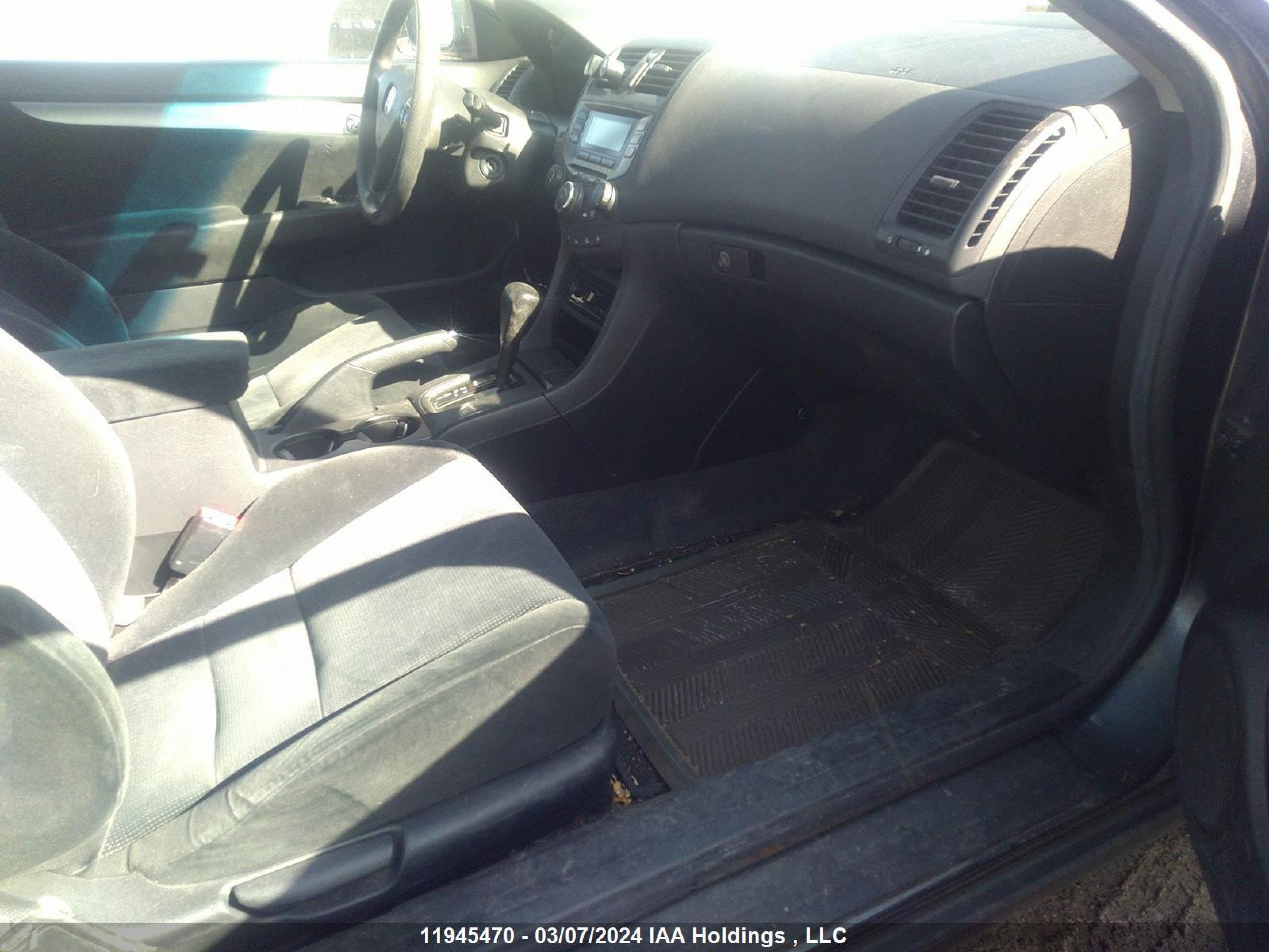 Photo 4 VIN: 1HGCM72394A800914 - HONDA ACCORD 