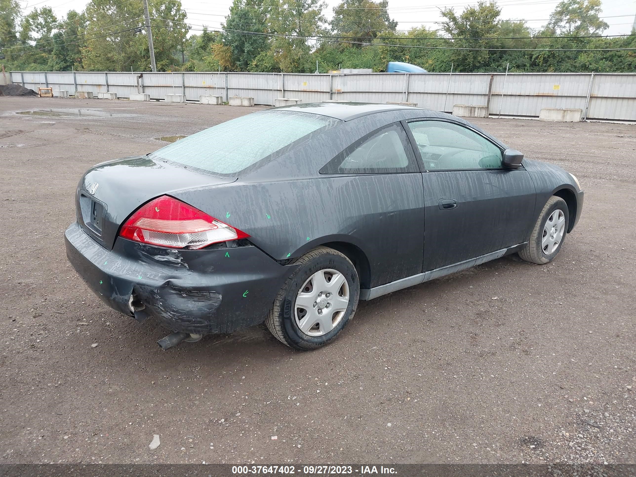 Photo 3 VIN: 1HGCM72395A008991 - HONDA ACCORD 