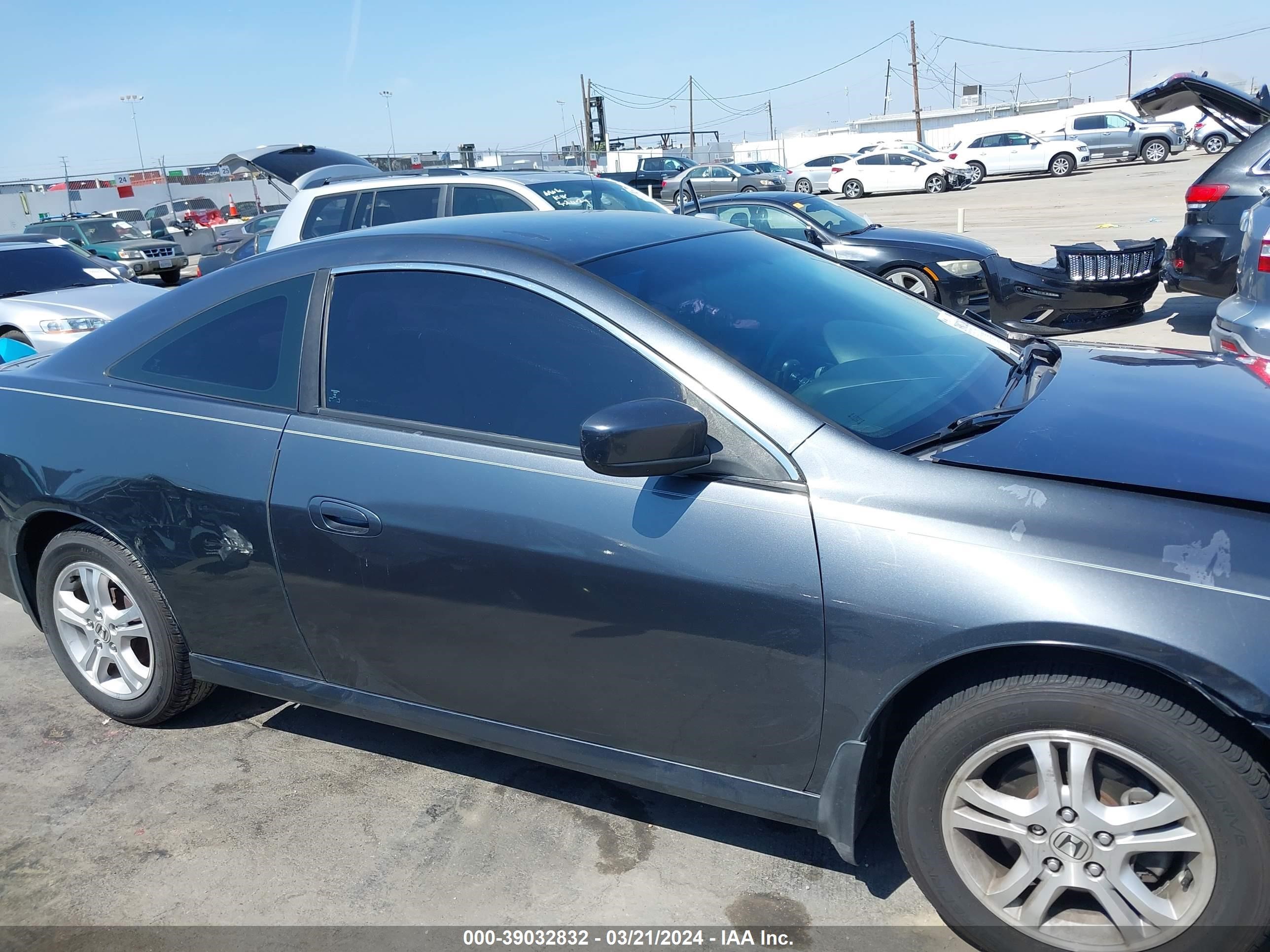 Photo 12 VIN: 1HGCM72396A015733 - HONDA ACCORD 