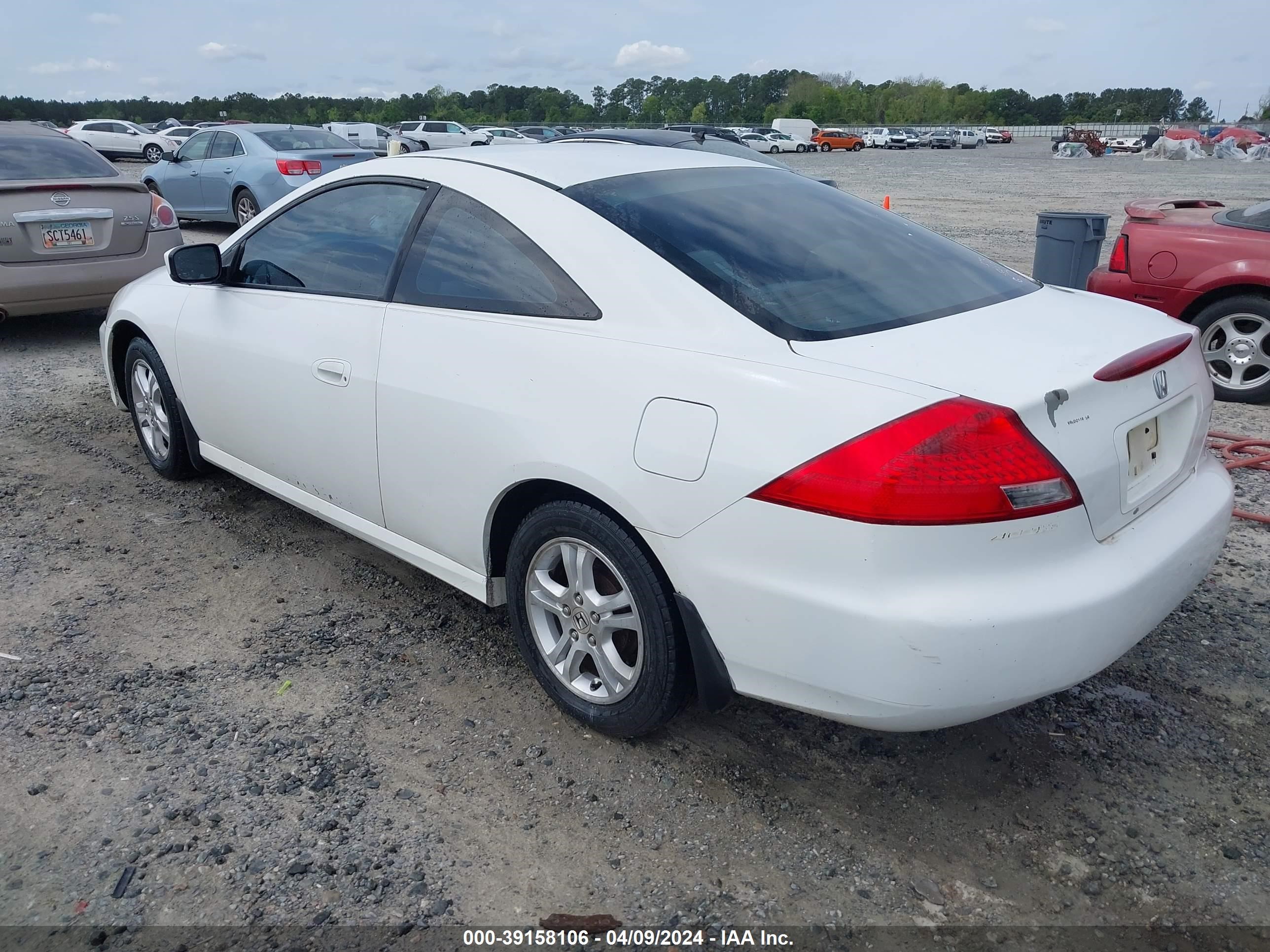 Photo 2 VIN: 1HGCM723X6A014249 - HONDA ACCORD 