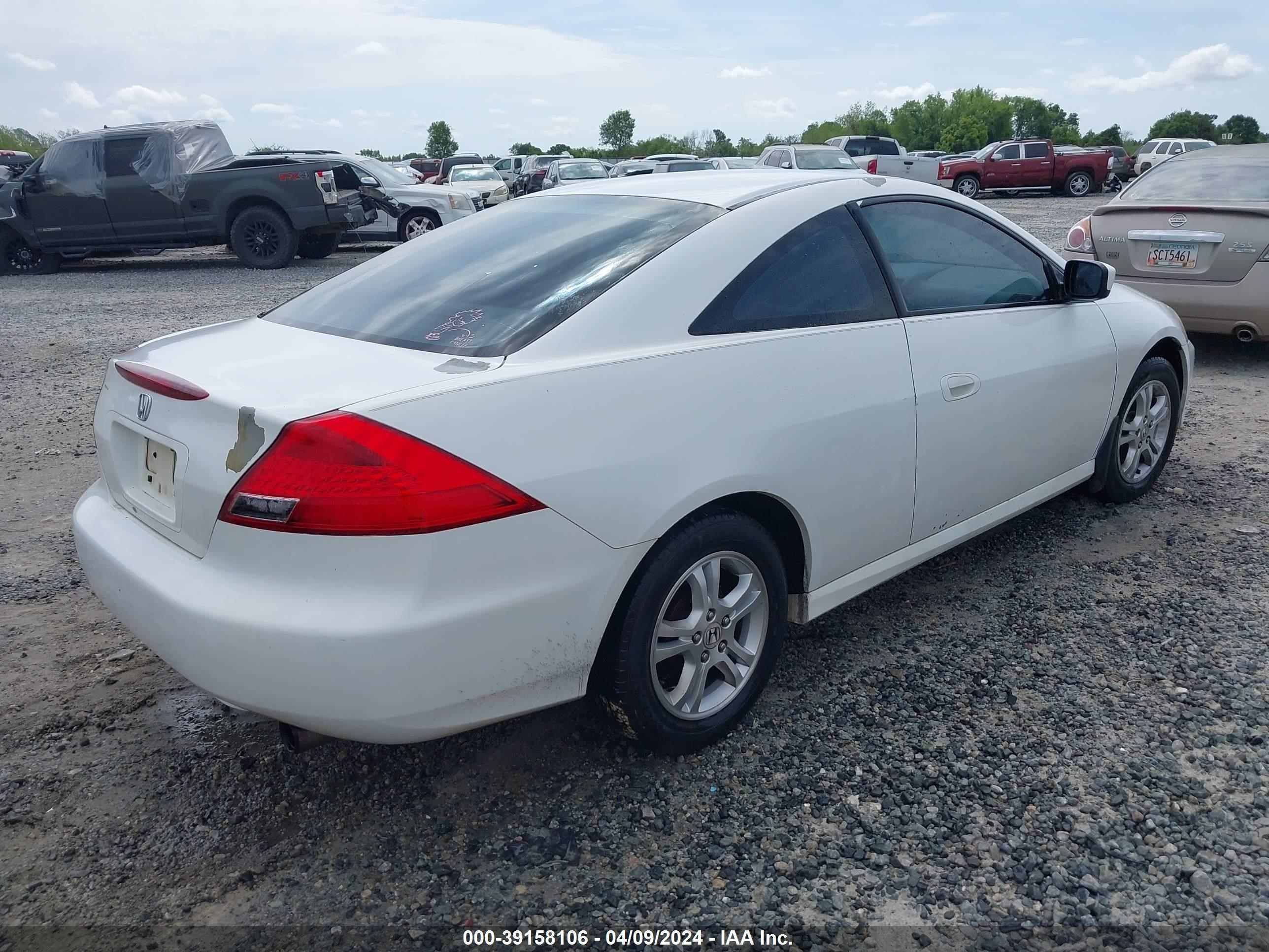 Photo 3 VIN: 1HGCM723X6A014249 - HONDA ACCORD 