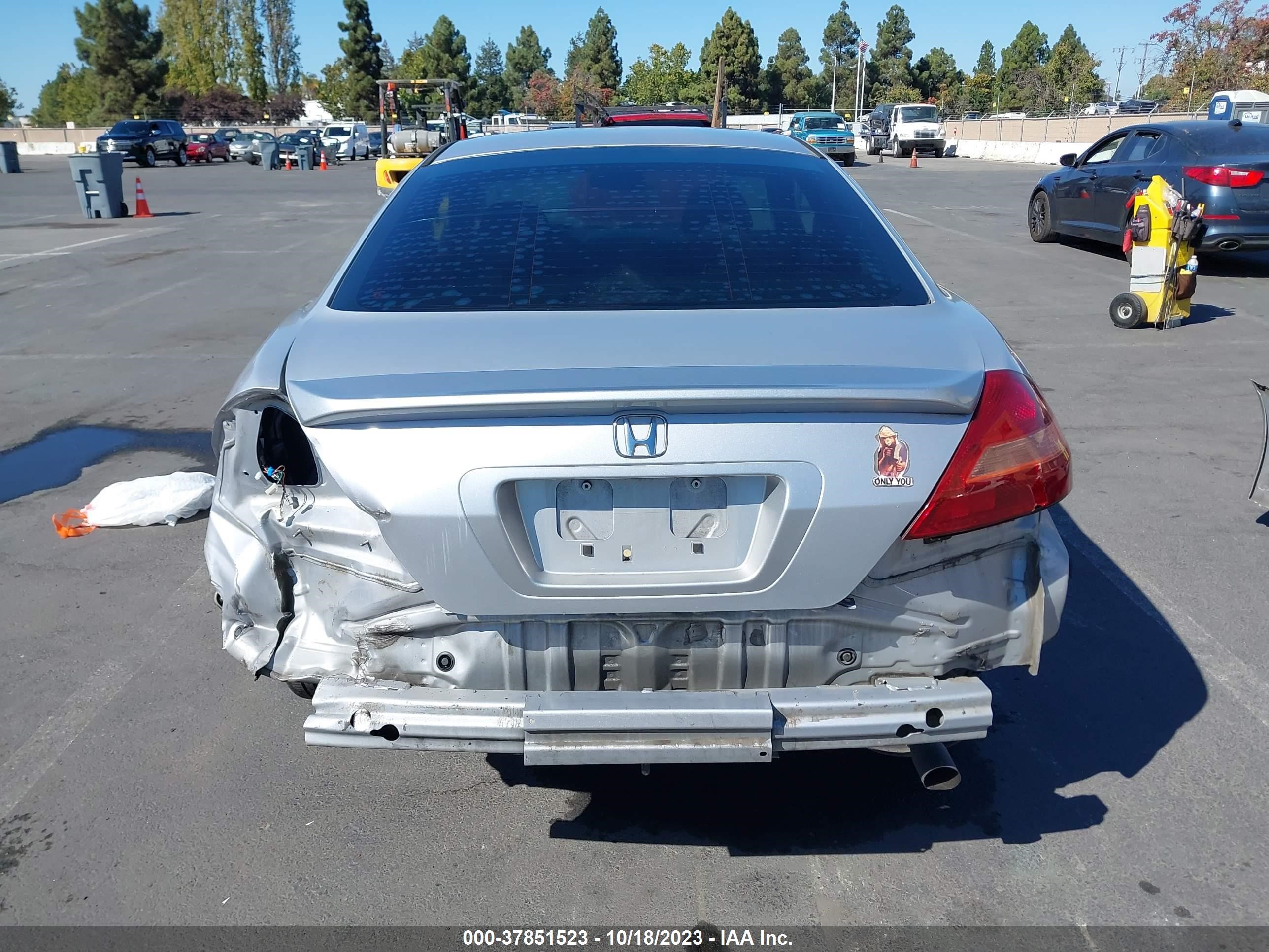 Photo 16 VIN: 1HGCM72515A027861 - HONDA ACCORD 