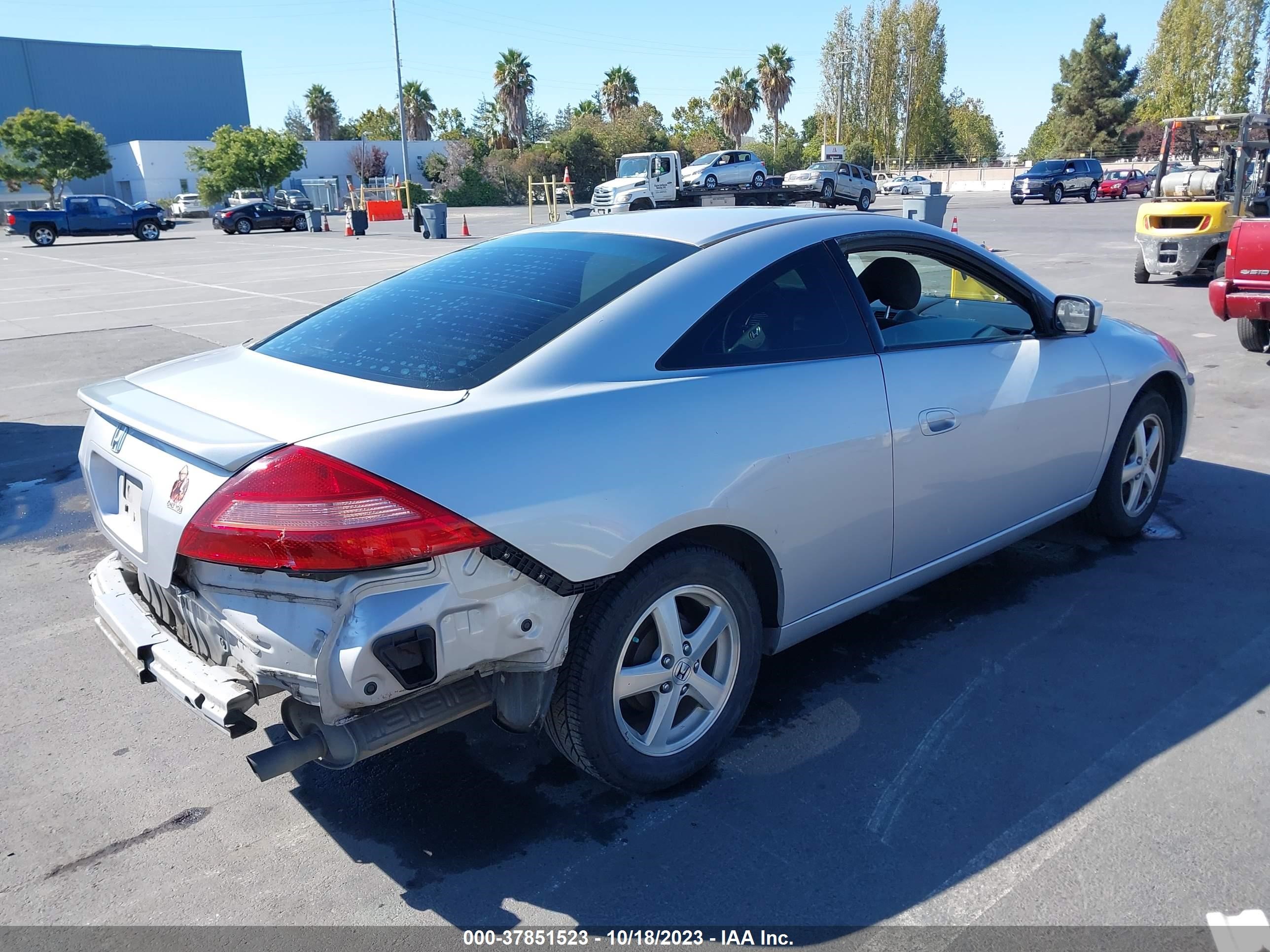 Photo 3 VIN: 1HGCM72515A027861 - HONDA ACCORD 