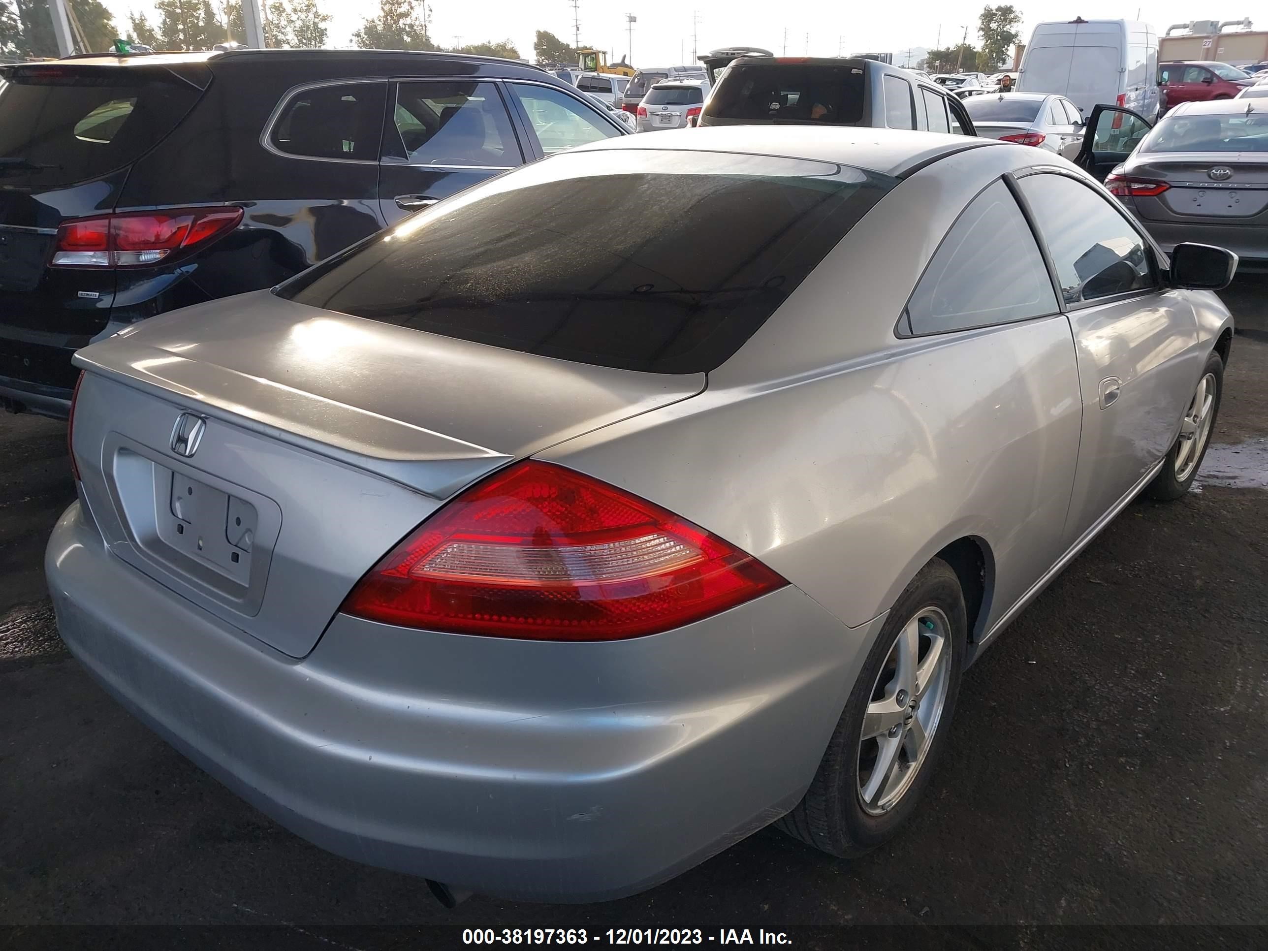 Photo 3 VIN: 1HGCM72565A020937 - HONDA ACCORD 