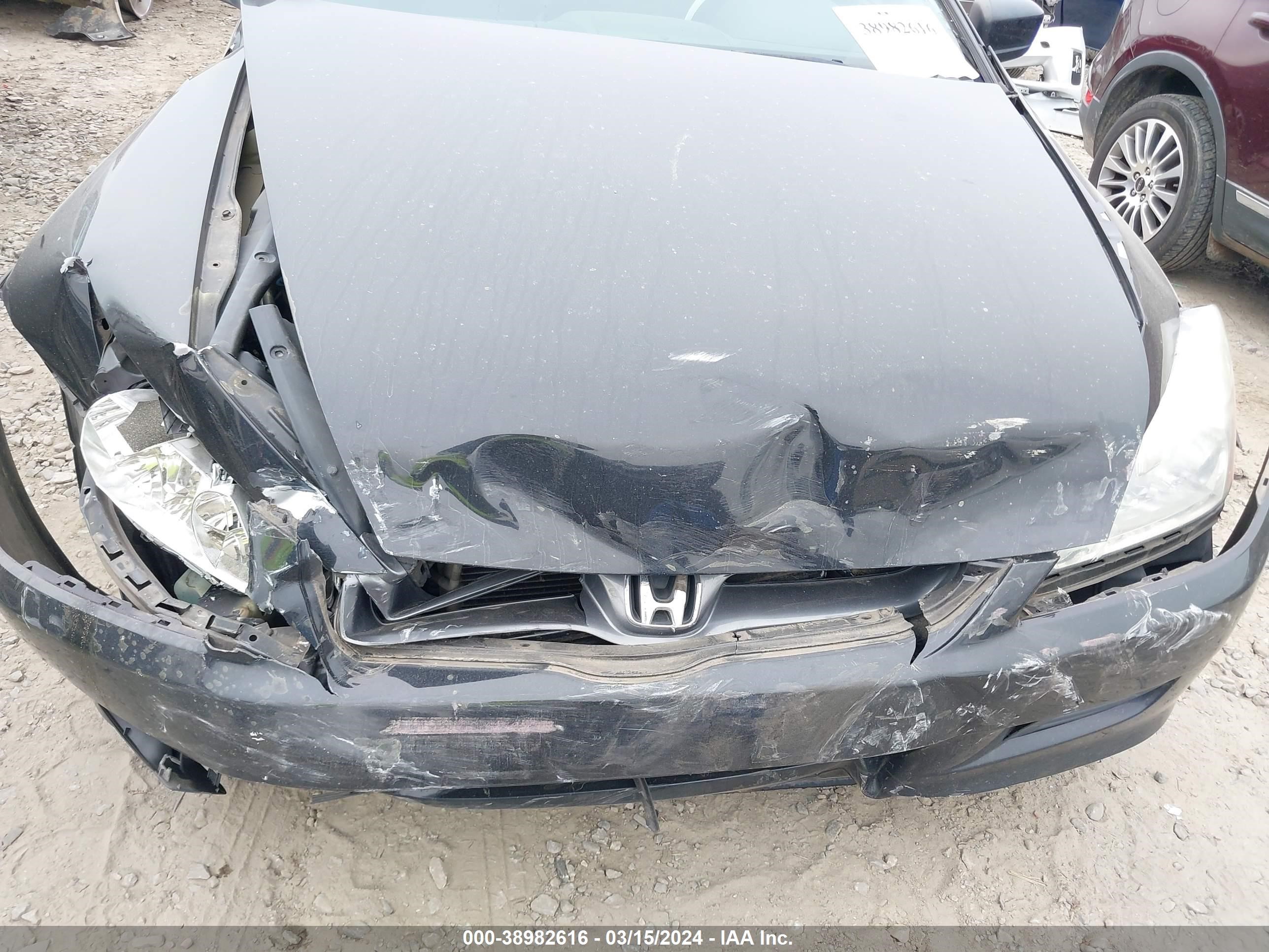 Photo 5 VIN: 1HGCM72606A006235 - HONDA ACCORD 