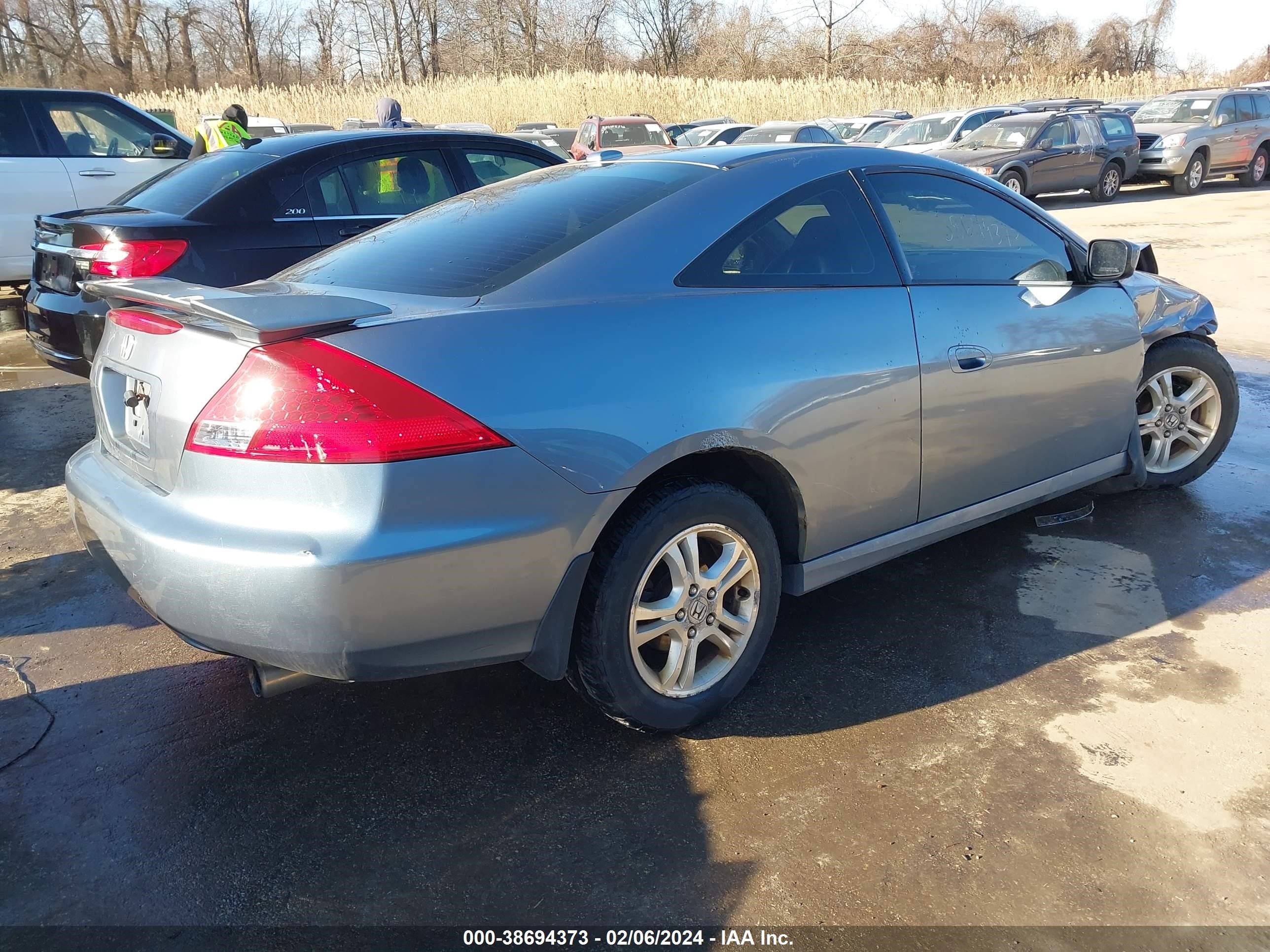 Photo 3 VIN: 1HGCM72626A019553 - HONDA ACCORD 