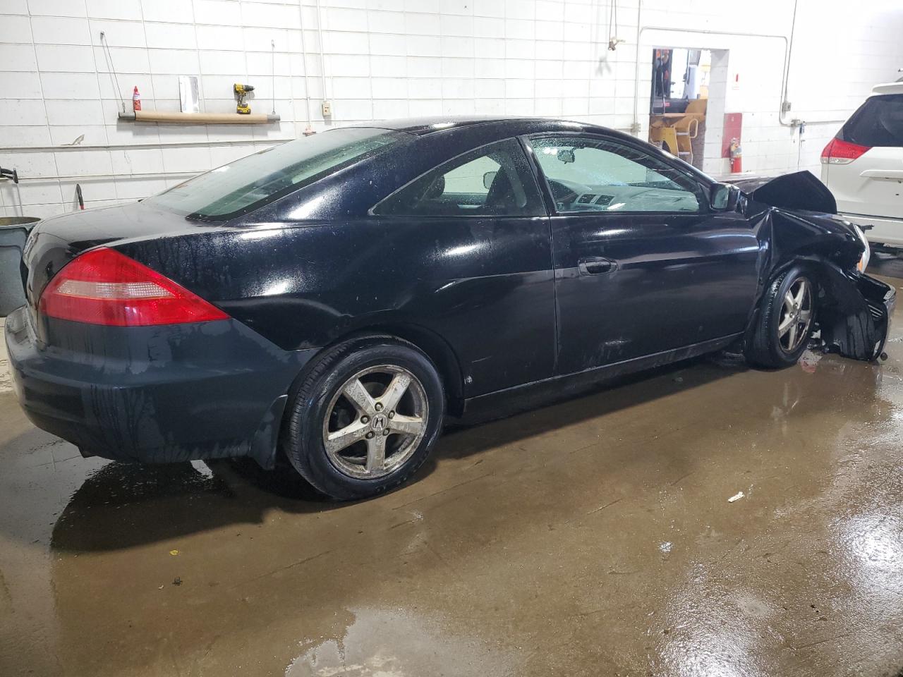 Photo 2 VIN: 1HGCM72643A031683 - HONDA ACCORD 