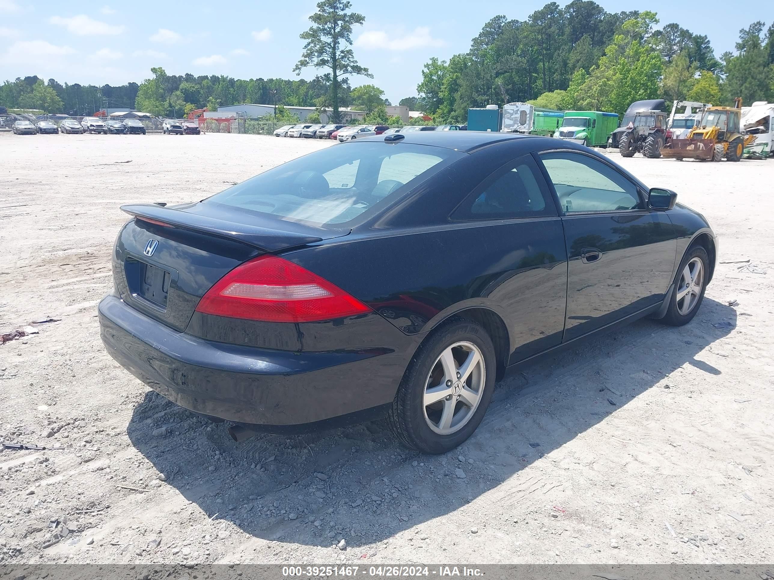 Photo 3 VIN: 1HGCM72655A014992 - HONDA ACCORD 