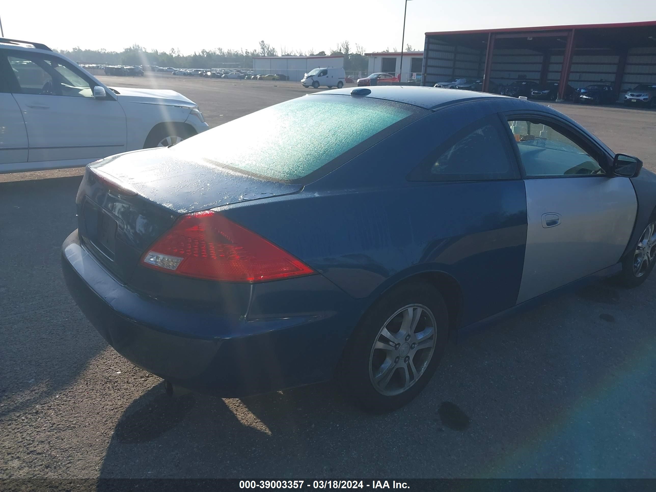 Photo 3 VIN: 1HGCM72697A011676 - HONDA ACCORD 