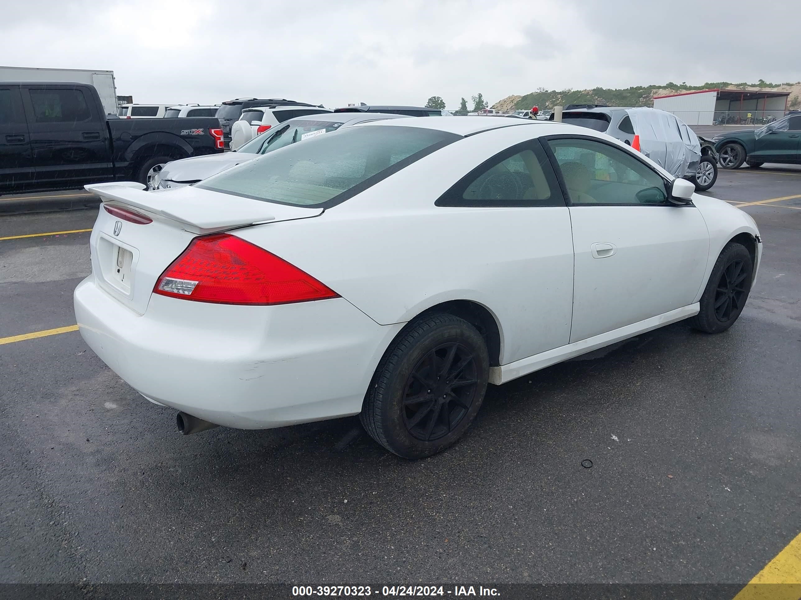 Photo 3 VIN: 1HGCM72716A007709 - HONDA ACCORD 