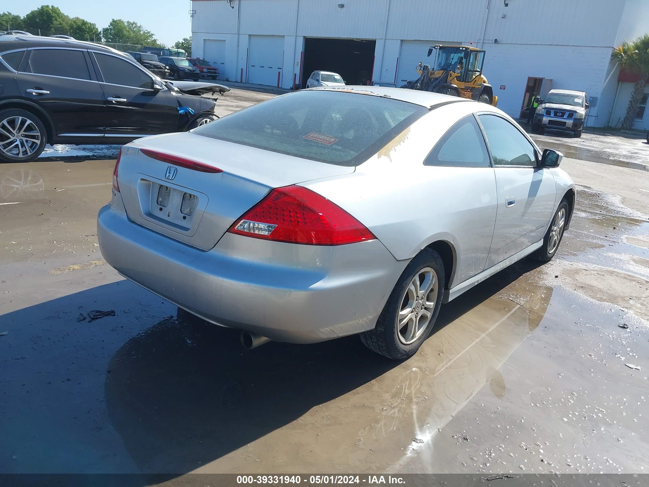 Photo 3 VIN: 1HGCM72766A011495 - HONDA ACCORD 