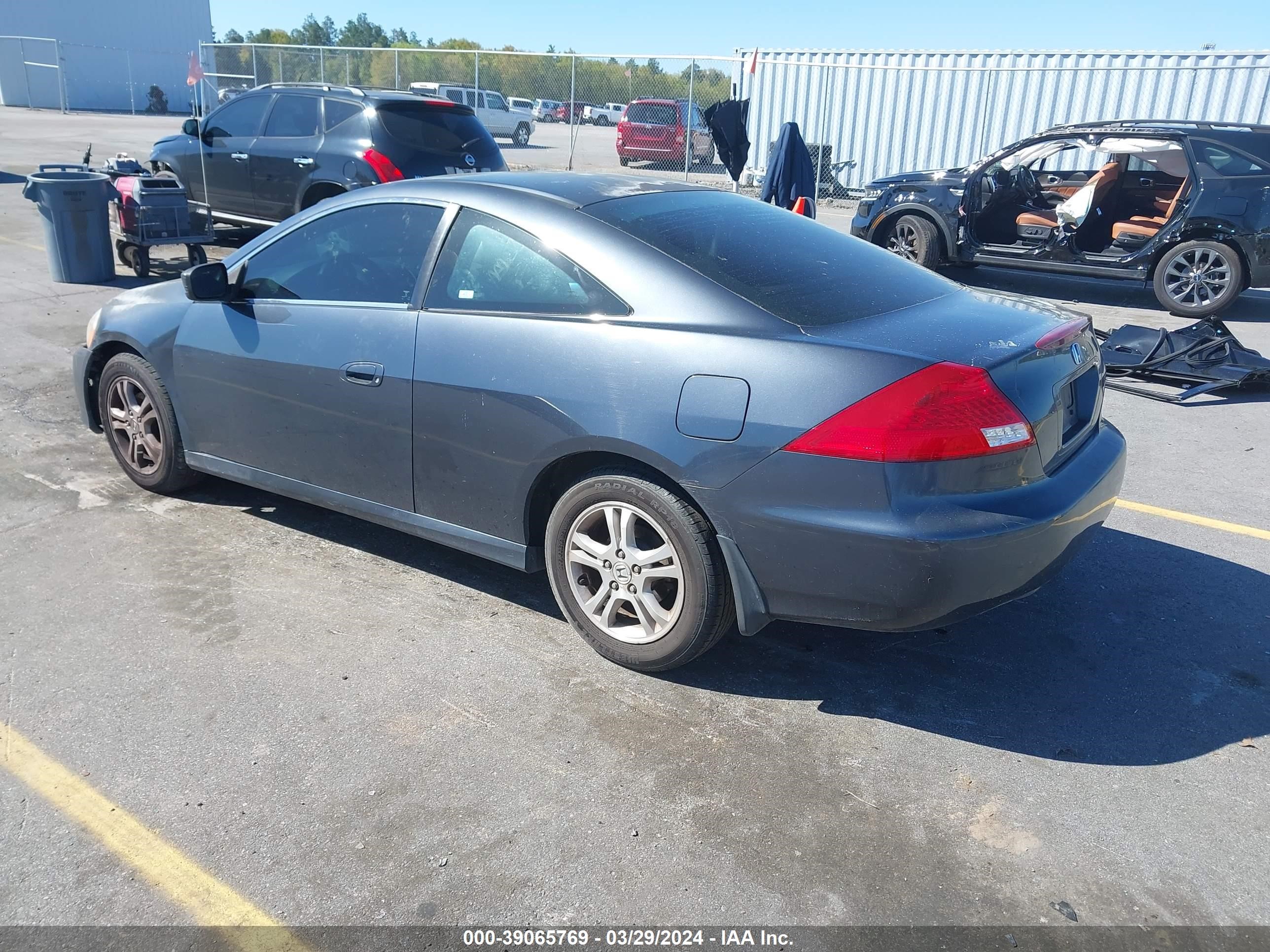 Photo 2 VIN: 1HGCM72786A011658 - HONDA ACCORD 