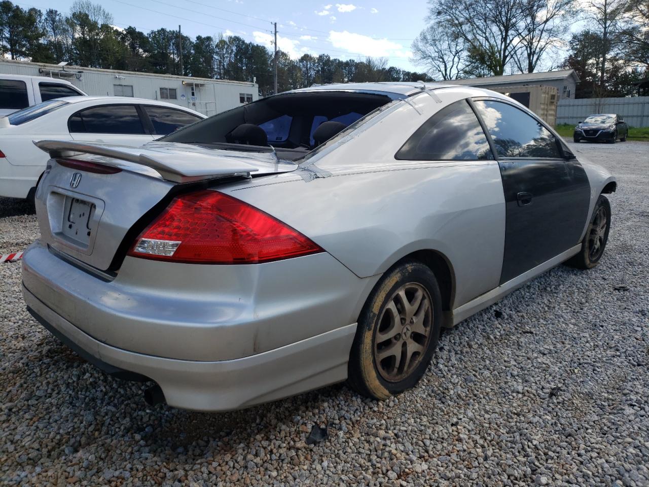 Photo 2 VIN: 1HGCM727X6A008048 - HONDA ACCORD 