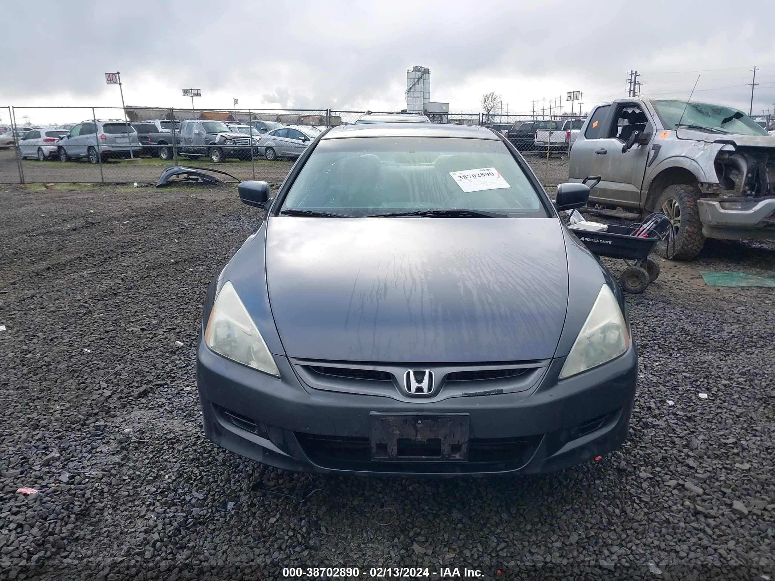 Photo 11 VIN: 1HGCM727X7A021481 - HONDA ACCORD 