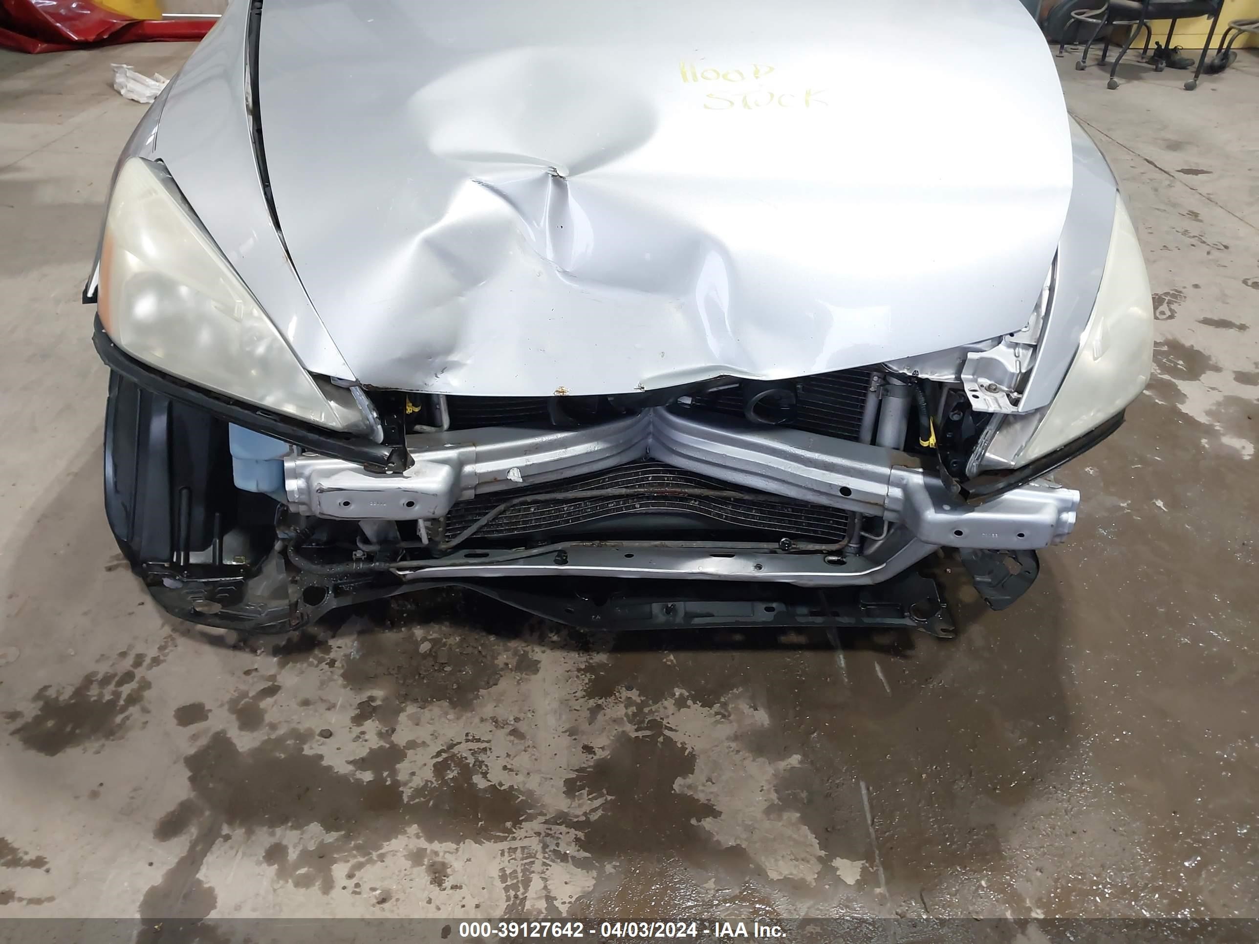 Photo 5 VIN: 1HGCM81704A001565 - HONDA ACCORD 