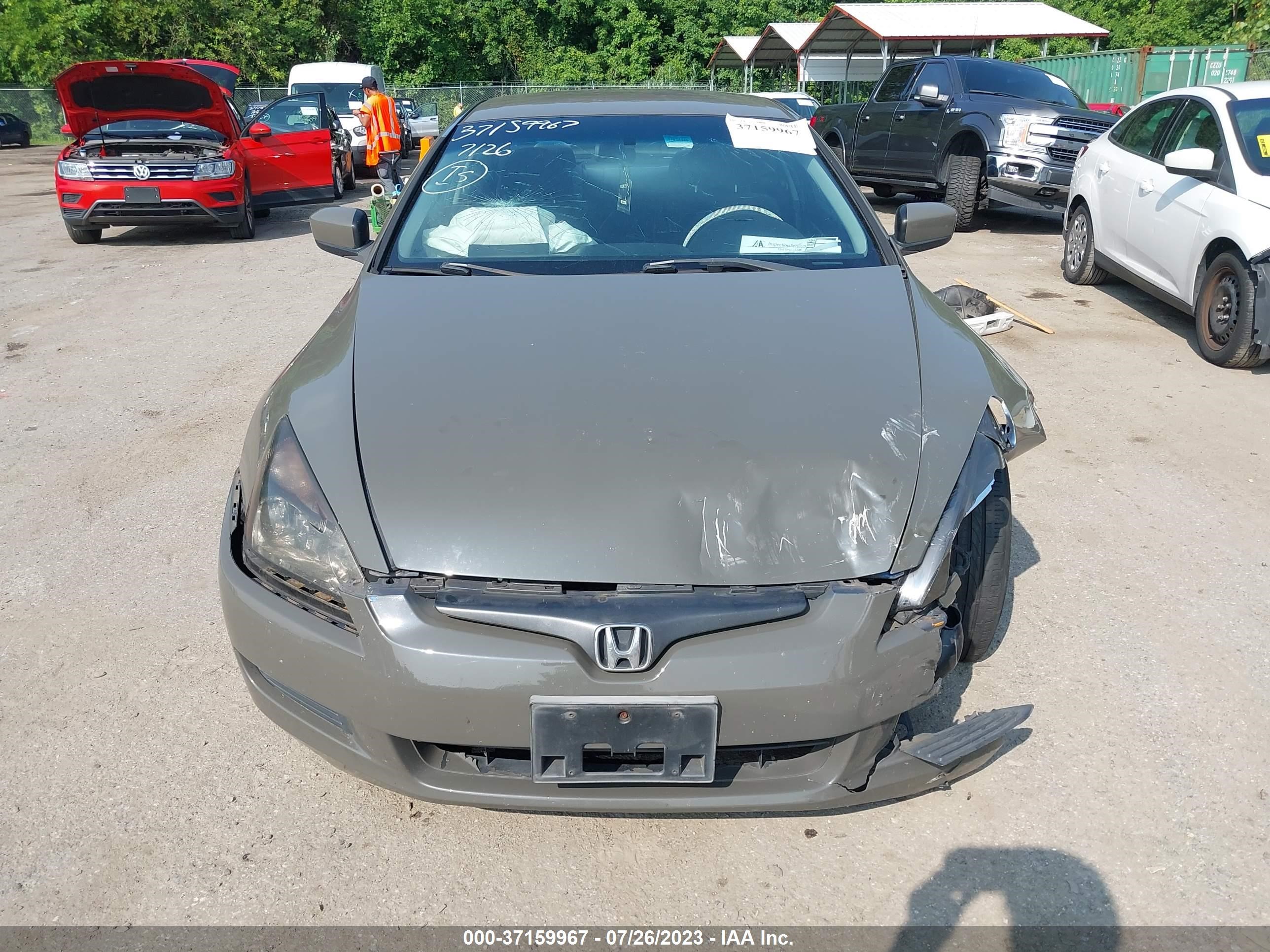 Photo 11 VIN: 1HGCM82253A038130 - HONDA ACCORD 