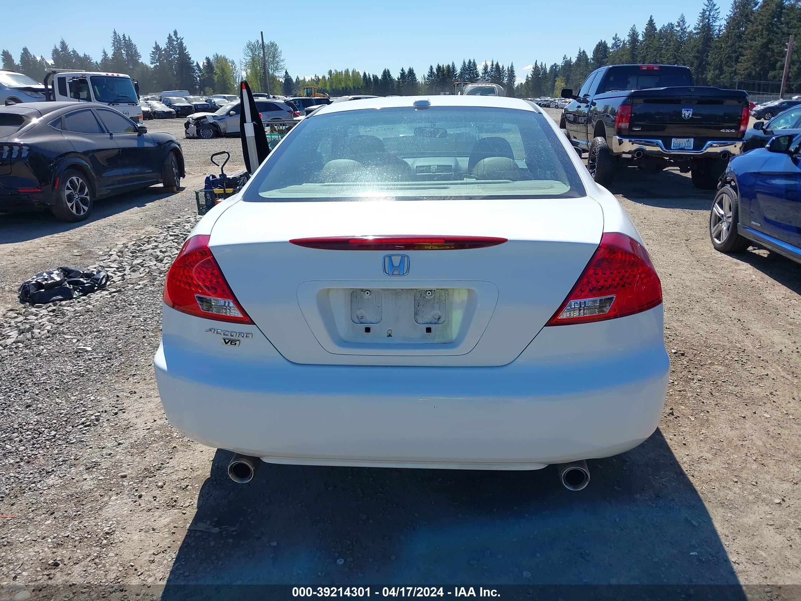 Photo 15 VIN: 1HGCM82637A000954 - HONDA ACCORD 