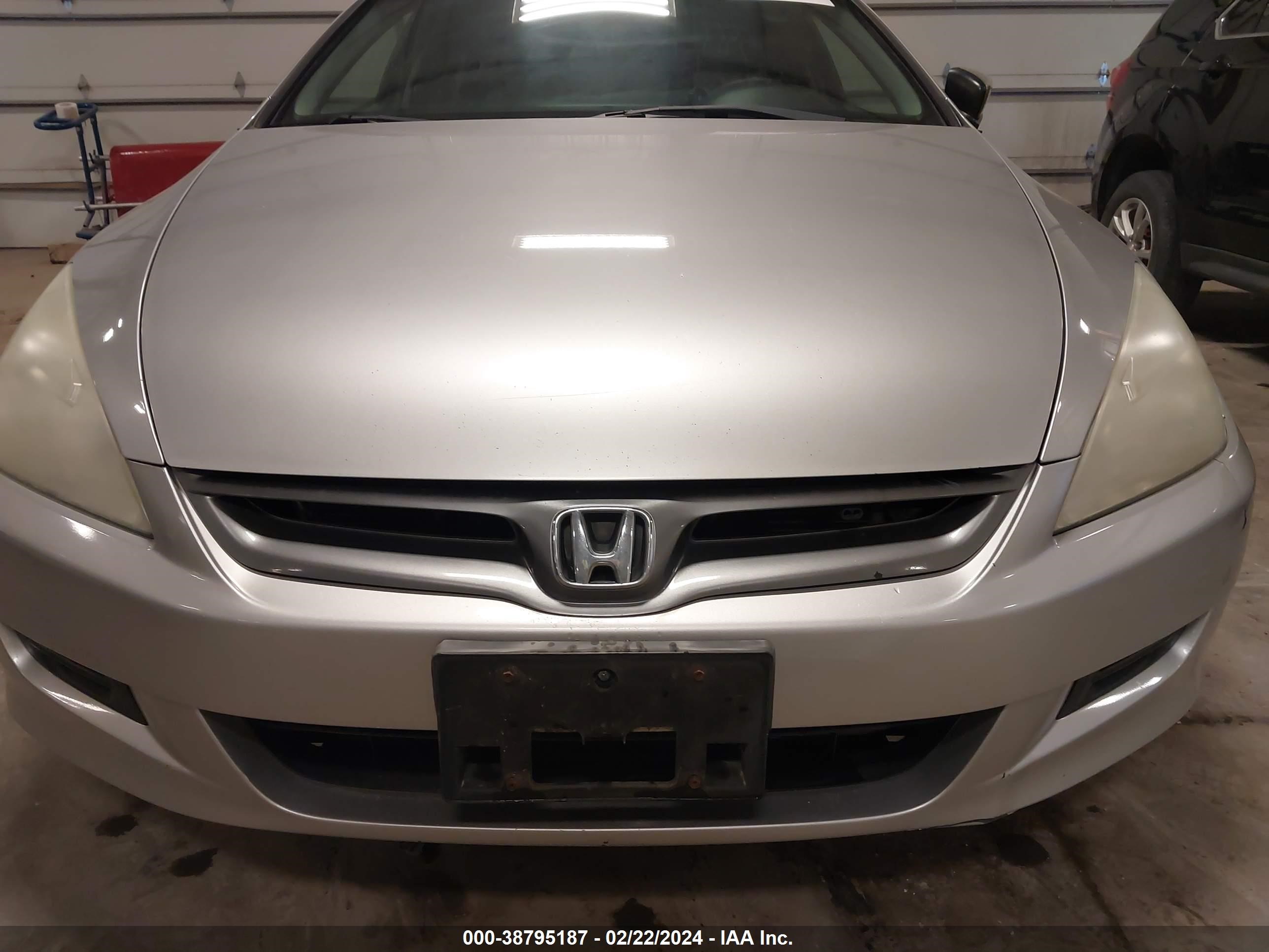 Photo 10 VIN: 1HGCM82647A007928 - HONDA ACCORD 