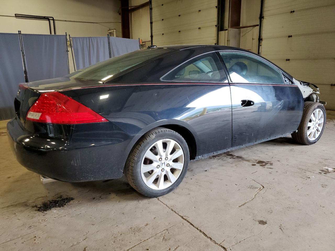 Photo 2 VIN: 1HGCM82657A005198 - HONDA ACCORD 