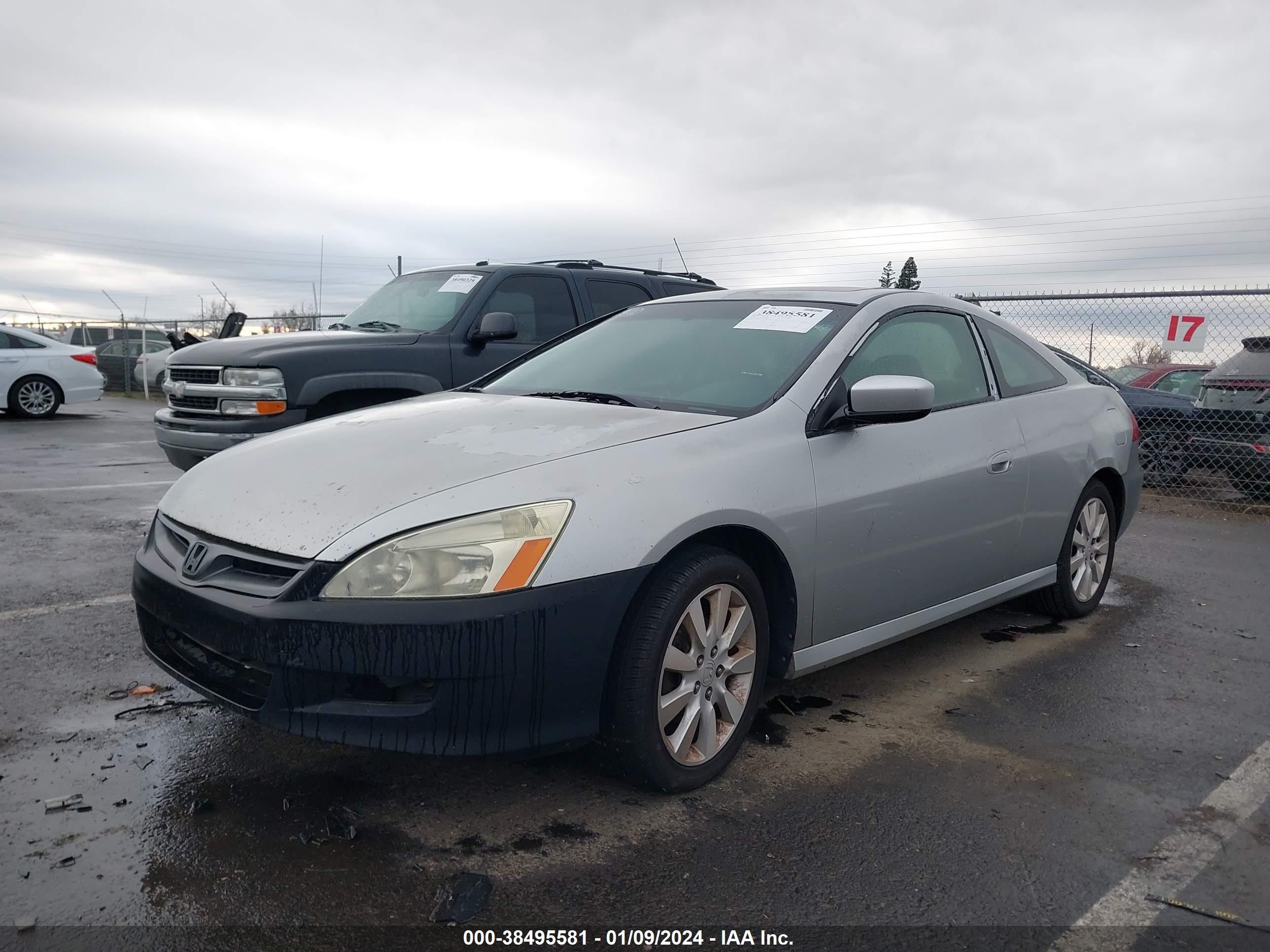 Photo 1 VIN: 1HGCM82676A000163 - HONDA ACCORD 