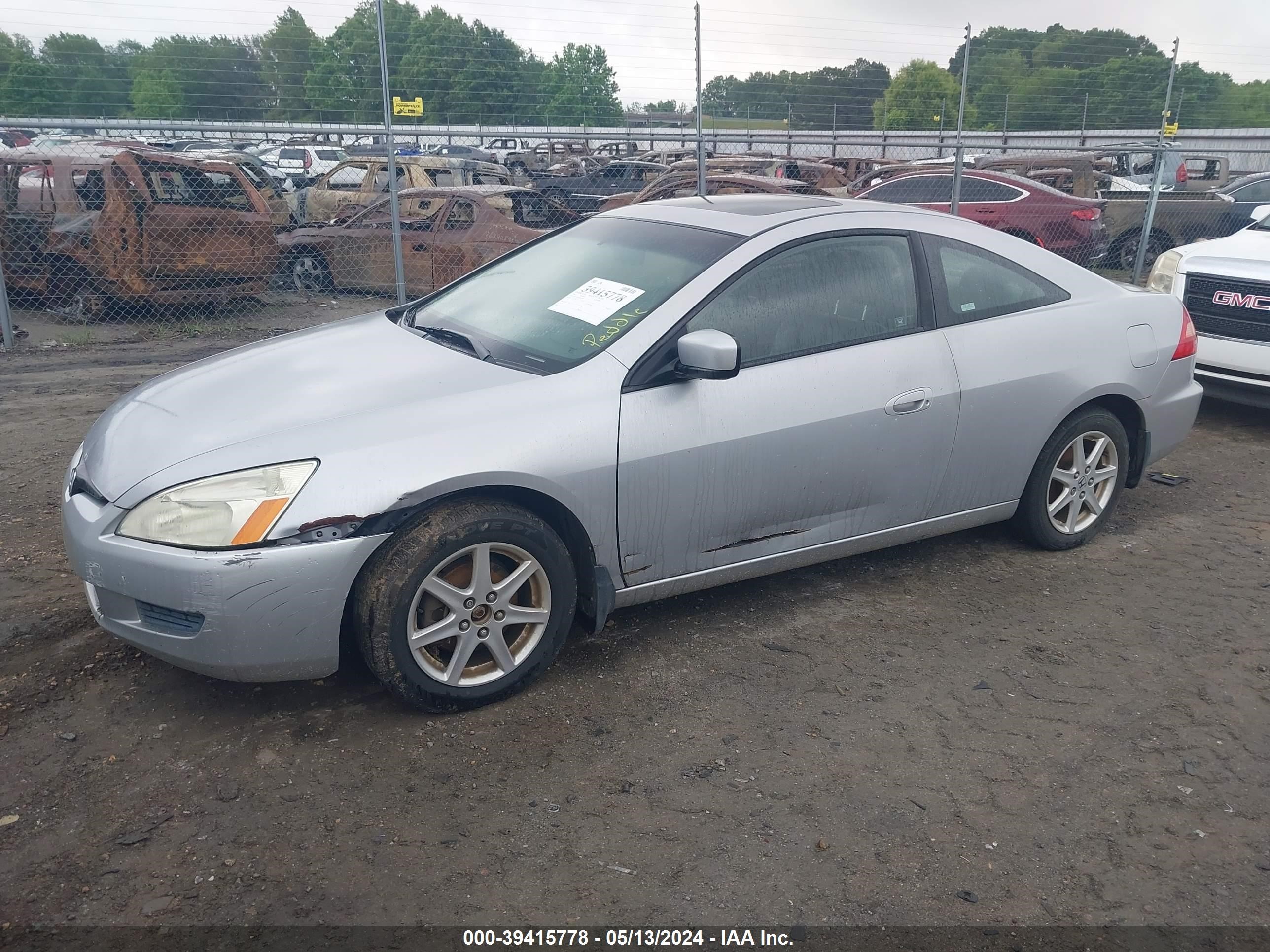 Photo 1 VIN: 1HGCM82793A010228 - HONDA ACCORD 