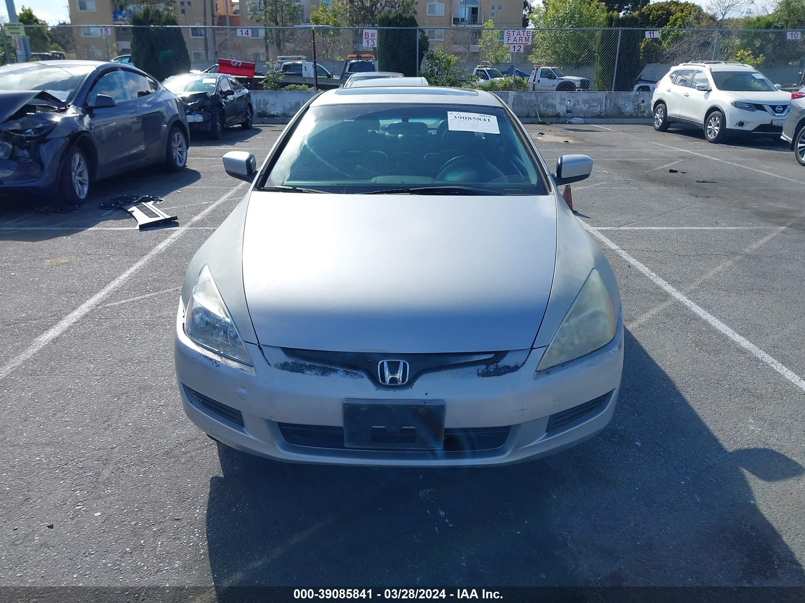 Photo 11 VIN: 1HGCM827X3A010187 - HONDA ACCORD 