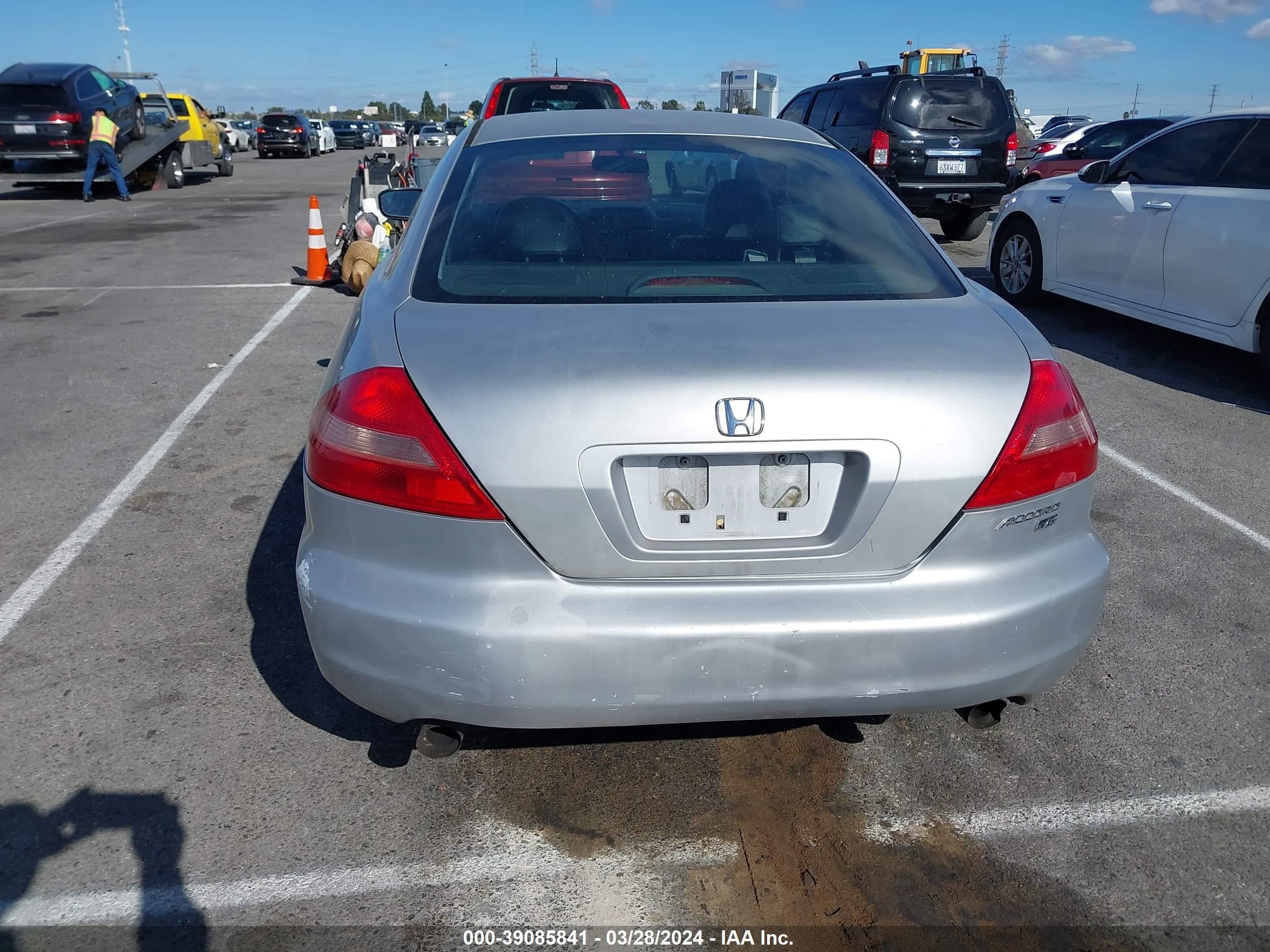 Photo 15 VIN: 1HGCM827X3A010187 - HONDA ACCORD 