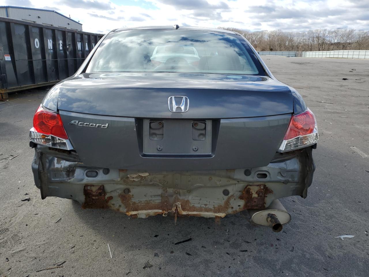 Photo 5 VIN: 1HGCP25818A027623 - HONDA ACCORD 