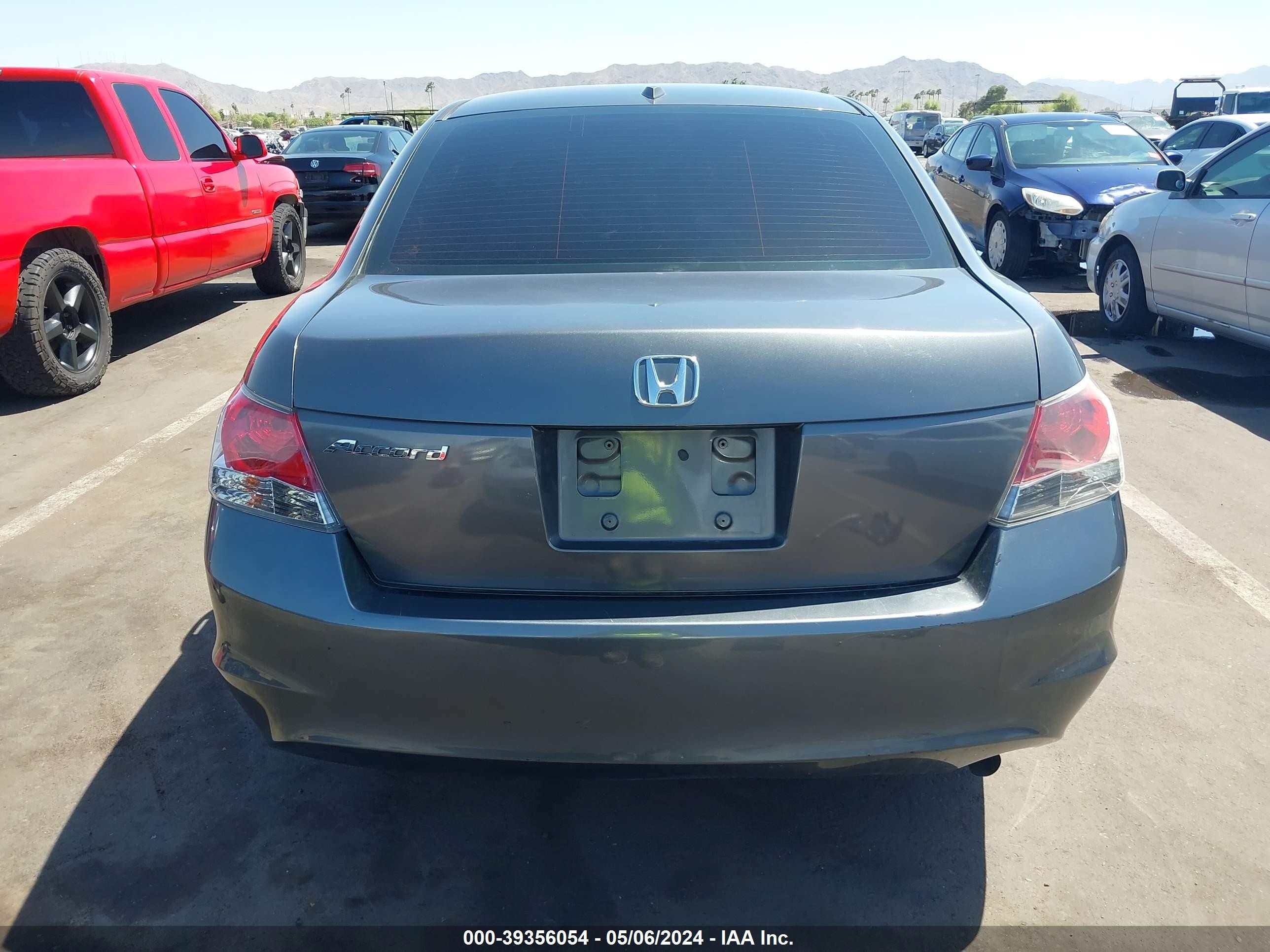 Photo 16 VIN: 1HGCP258X8A023781 - HONDA ACCORD 