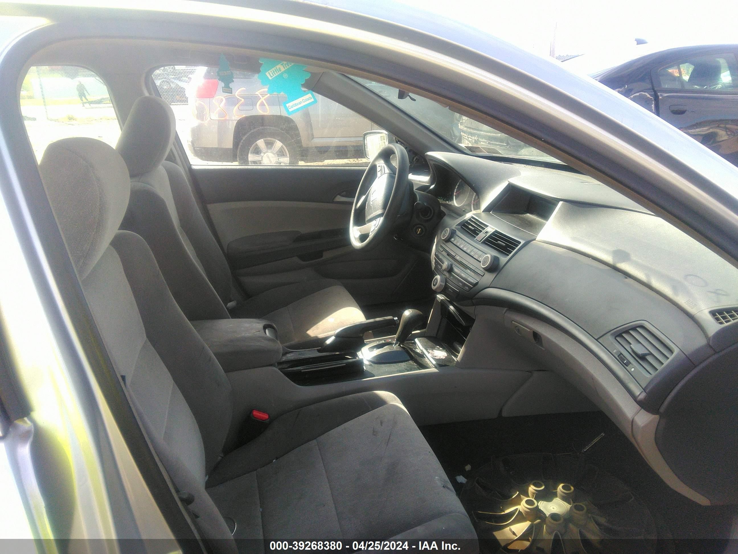 Photo 4 VIN: 1HGCP26309A075232 - HONDA ACCORD 