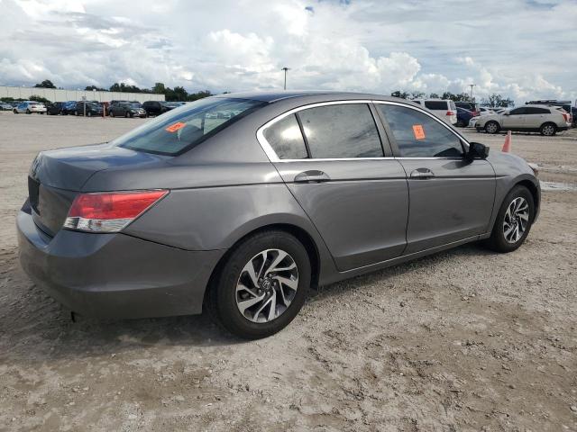 Photo 2 VIN: 1HGCP26309A172608 - HONDA ACCORD LX 