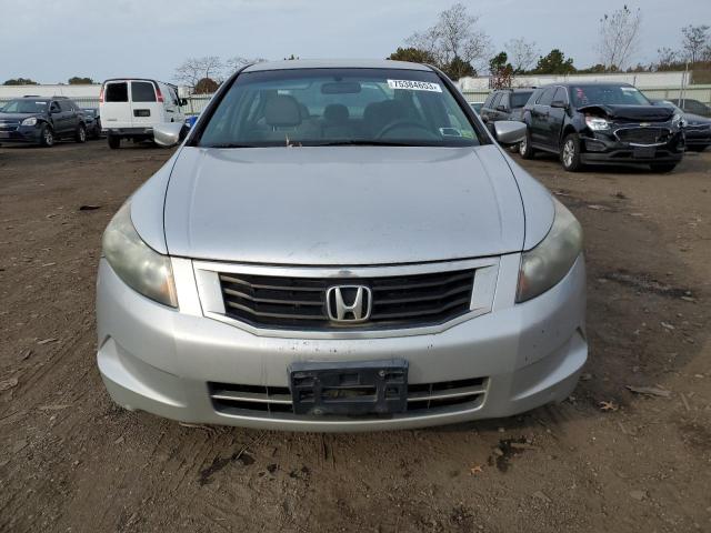 Photo 4 VIN: 1HGCP26318A083631 - HONDA ACCORD 