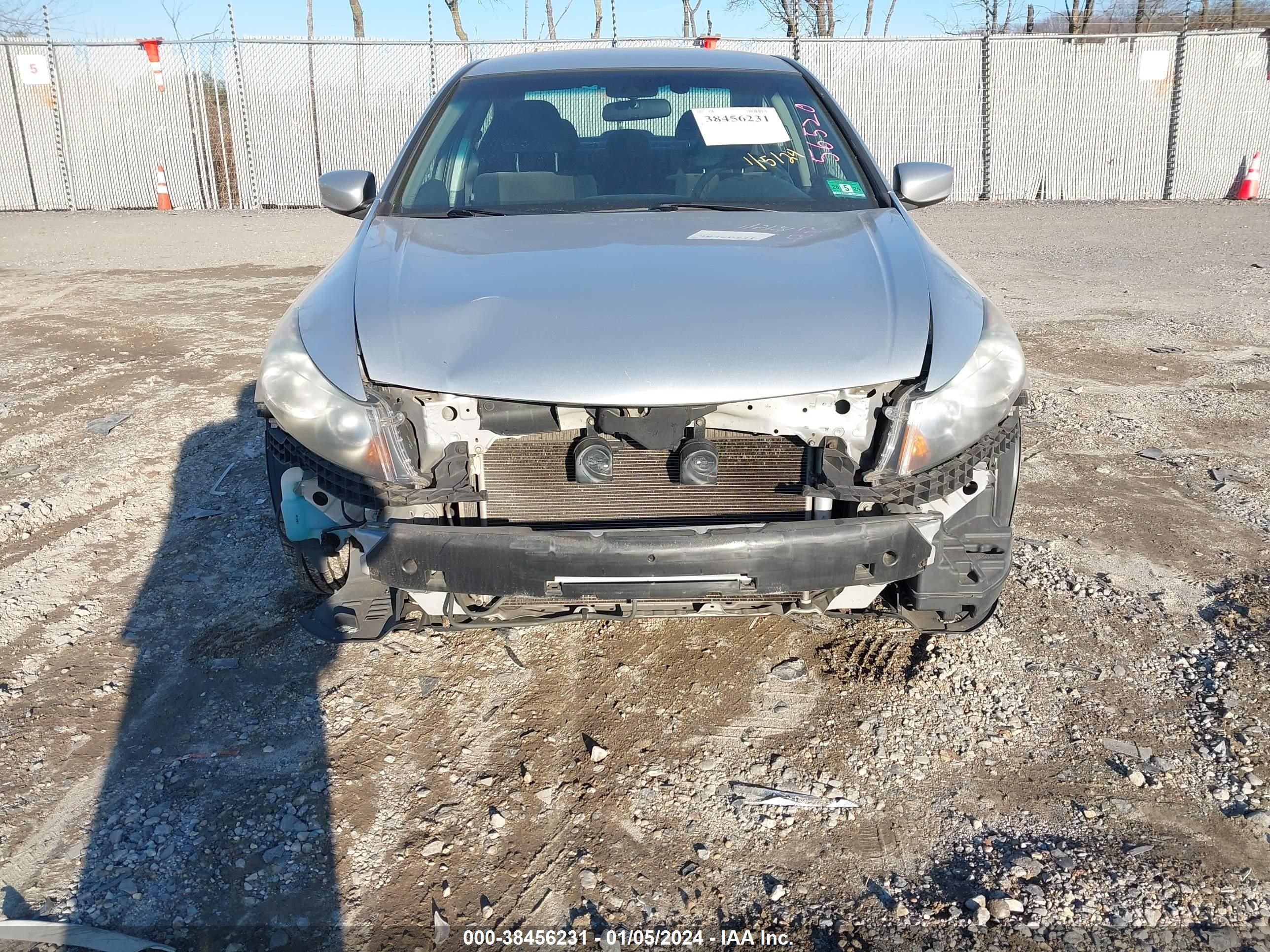 Photo 5 VIN: 1HGCP26318A131354 - HONDA ACCORD 