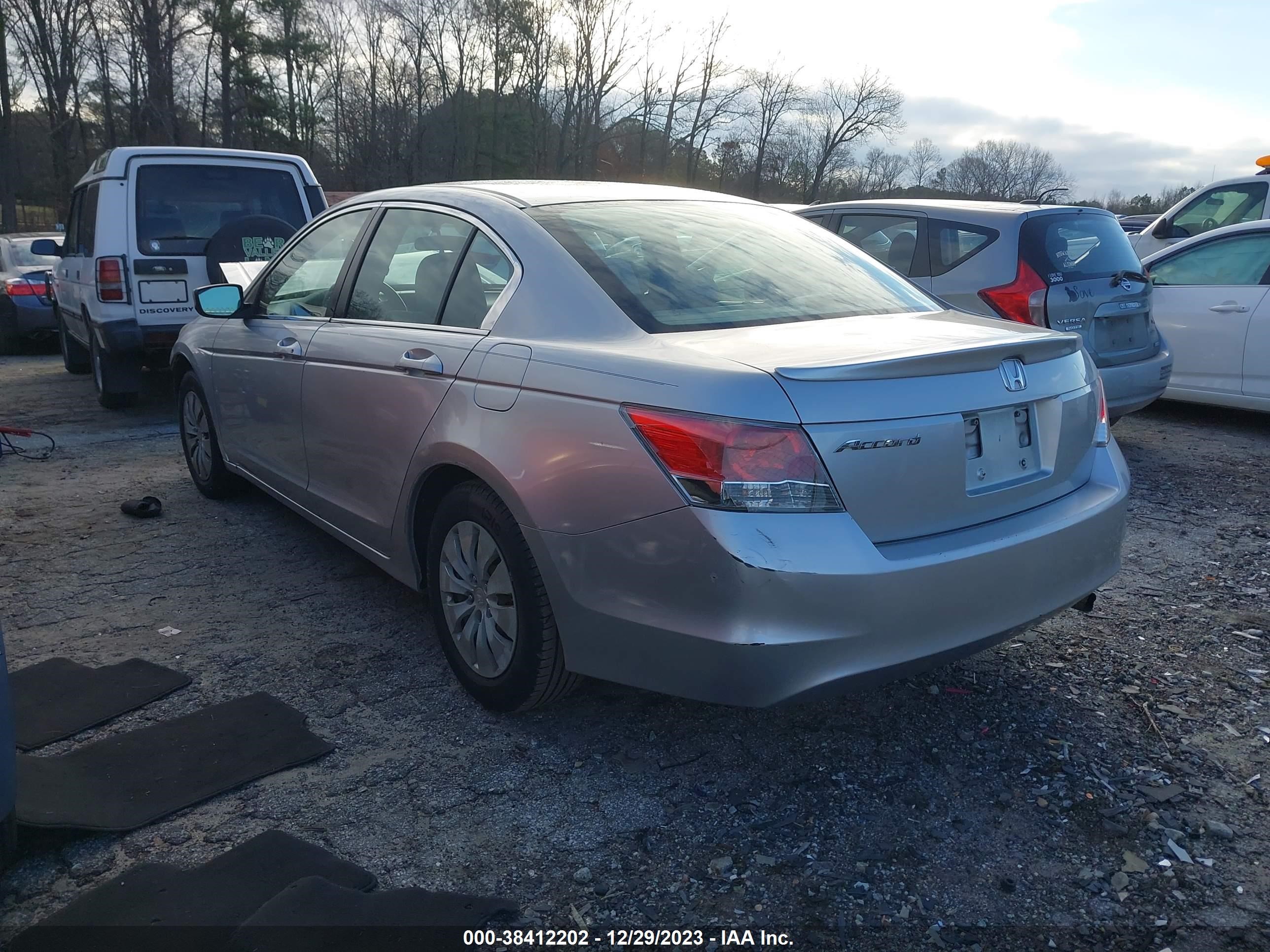 Photo 2 VIN: 1HGCP26319A113972 - HONDA ACCORD 