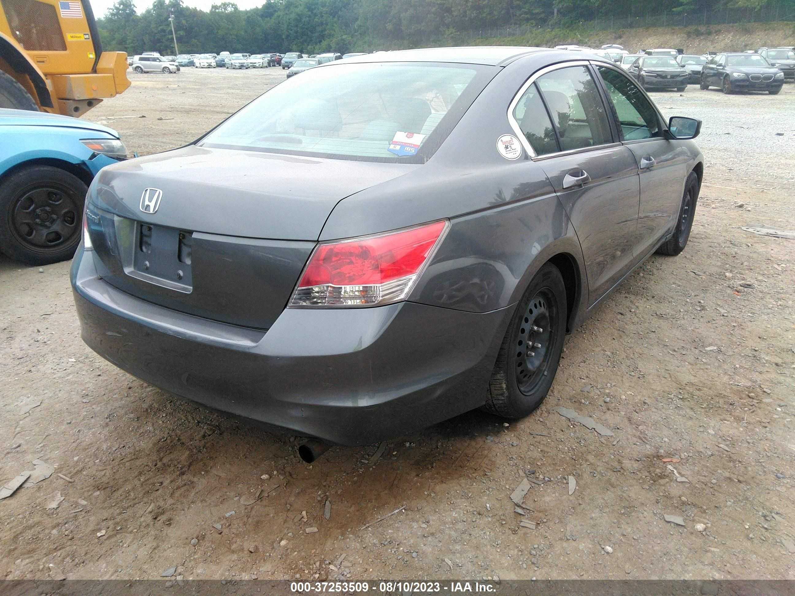 Photo 3 VIN: 1HGCP26319A118833 - HONDA ACCORD 