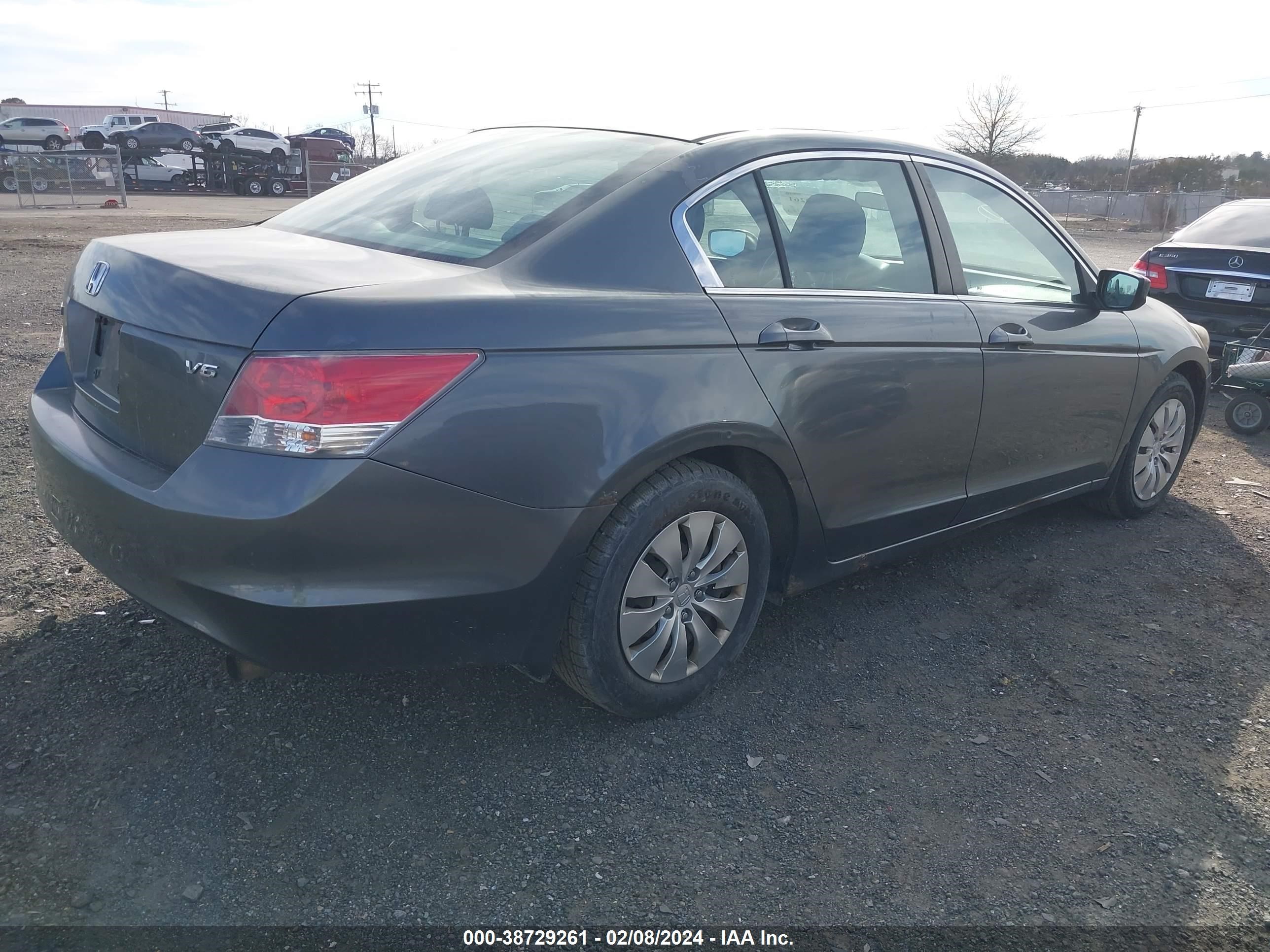 Photo 4 VIN: 1HGCP26329A040076 - HONDA ACCORD 