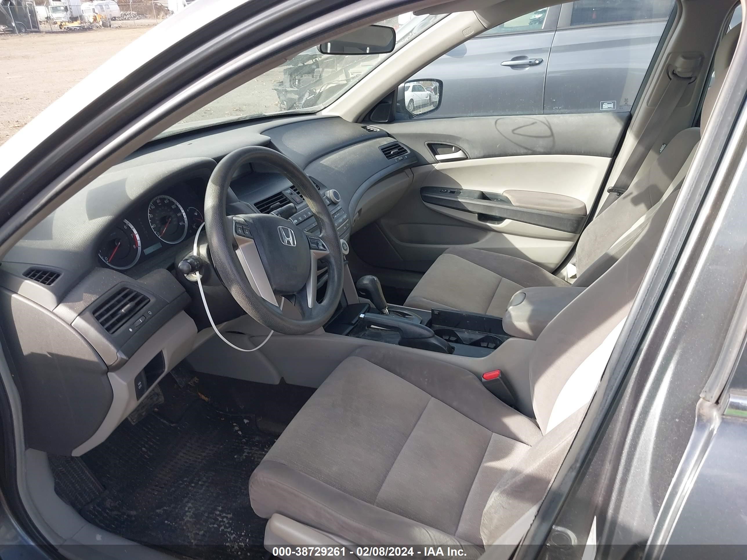 Photo 5 VIN: 1HGCP26329A040076 - HONDA ACCORD 