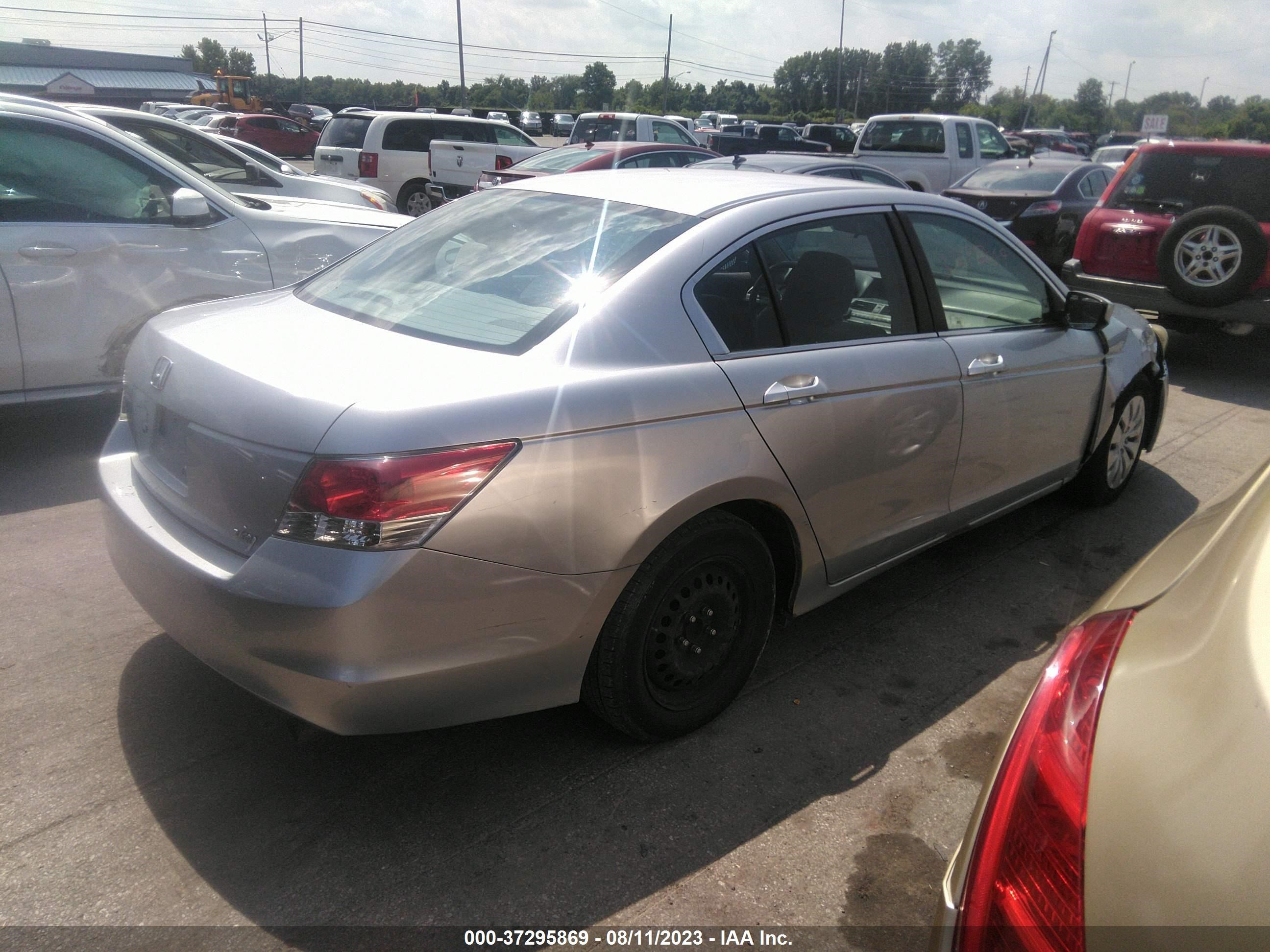 Photo 3 VIN: 1HGCP26329A097975 - HONDA ACCORD 