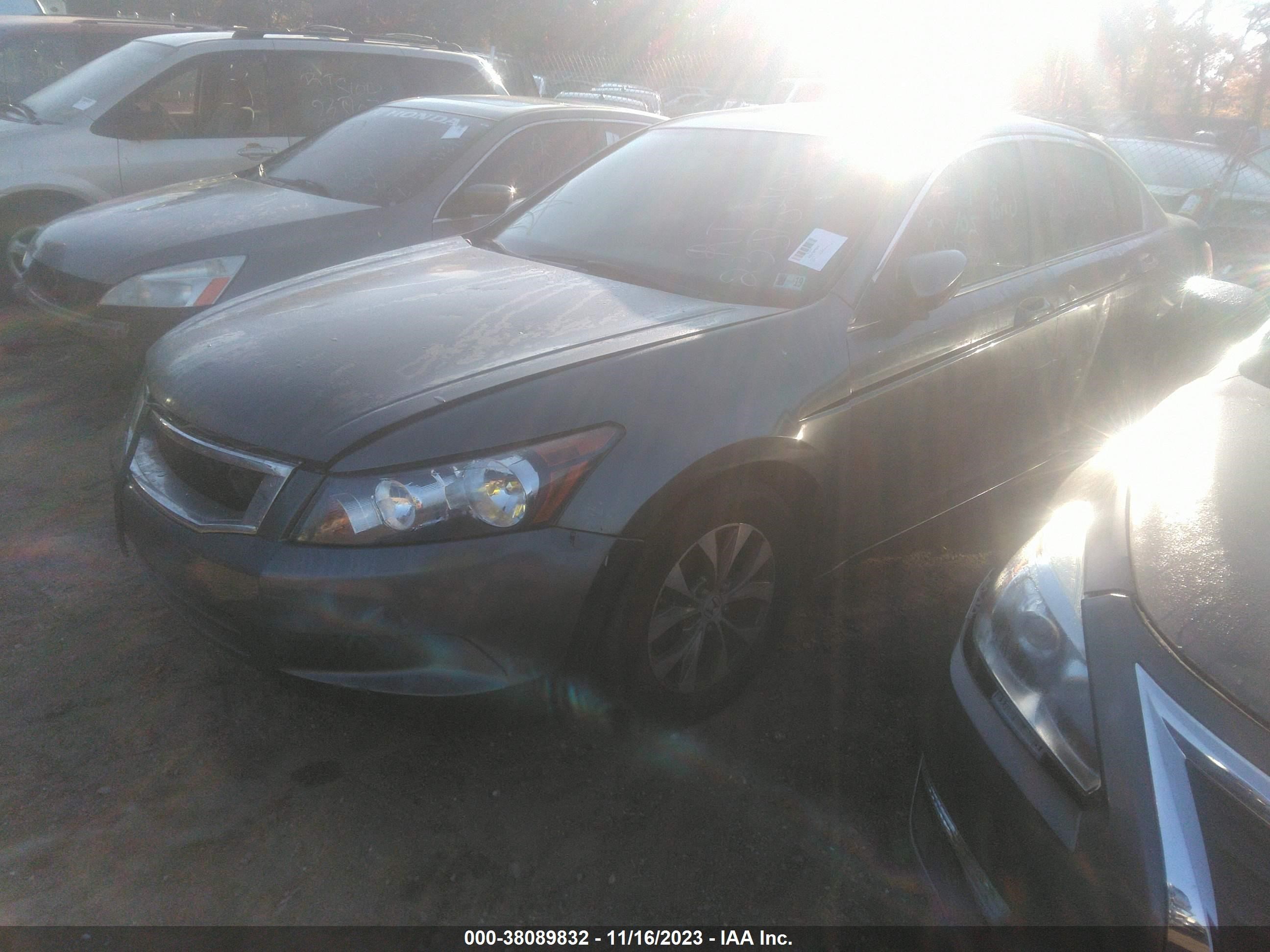 Photo 1 VIN: 1HGCP26329A112507 - HONDA ACCORD 